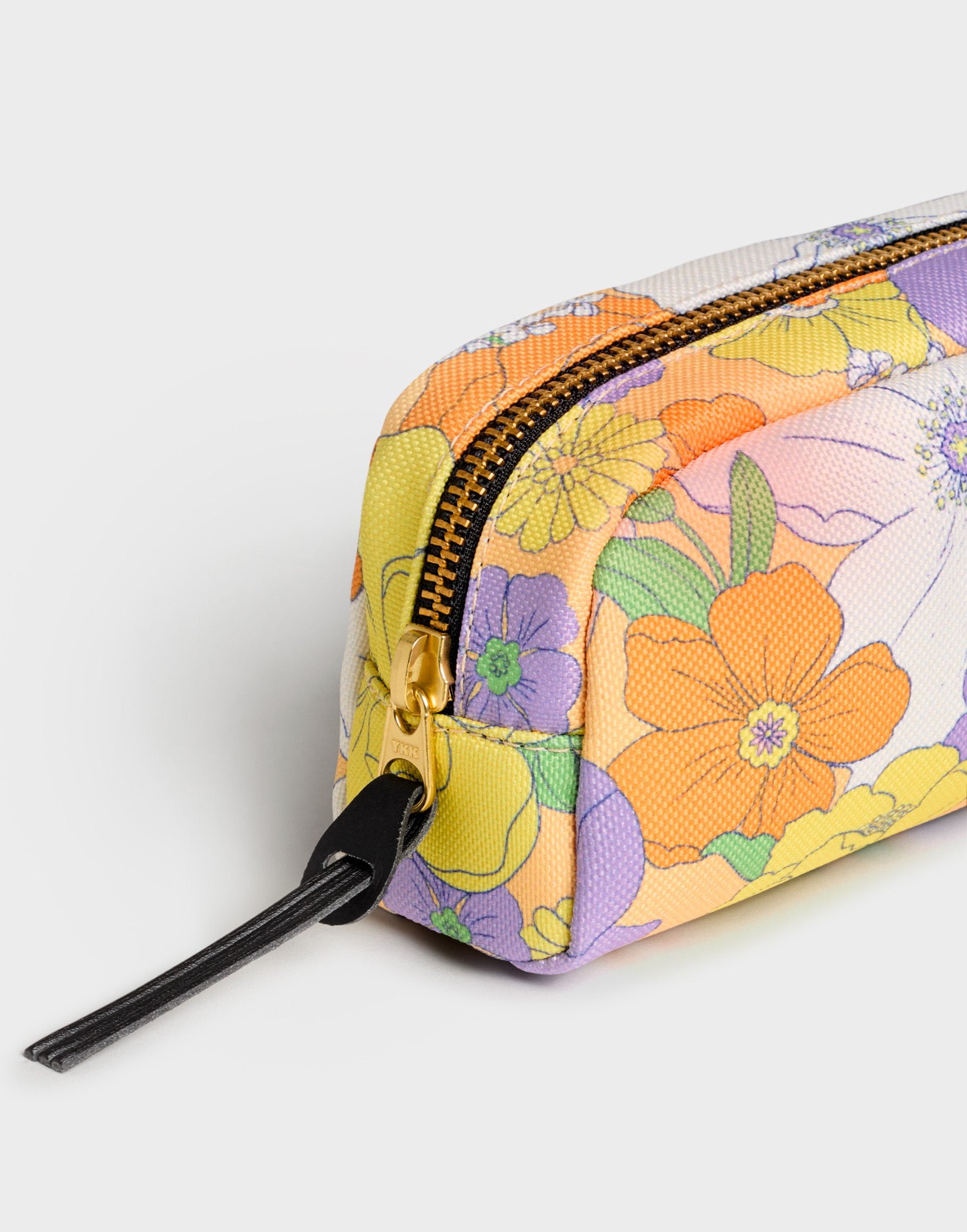 Yelli Makeup Bag
