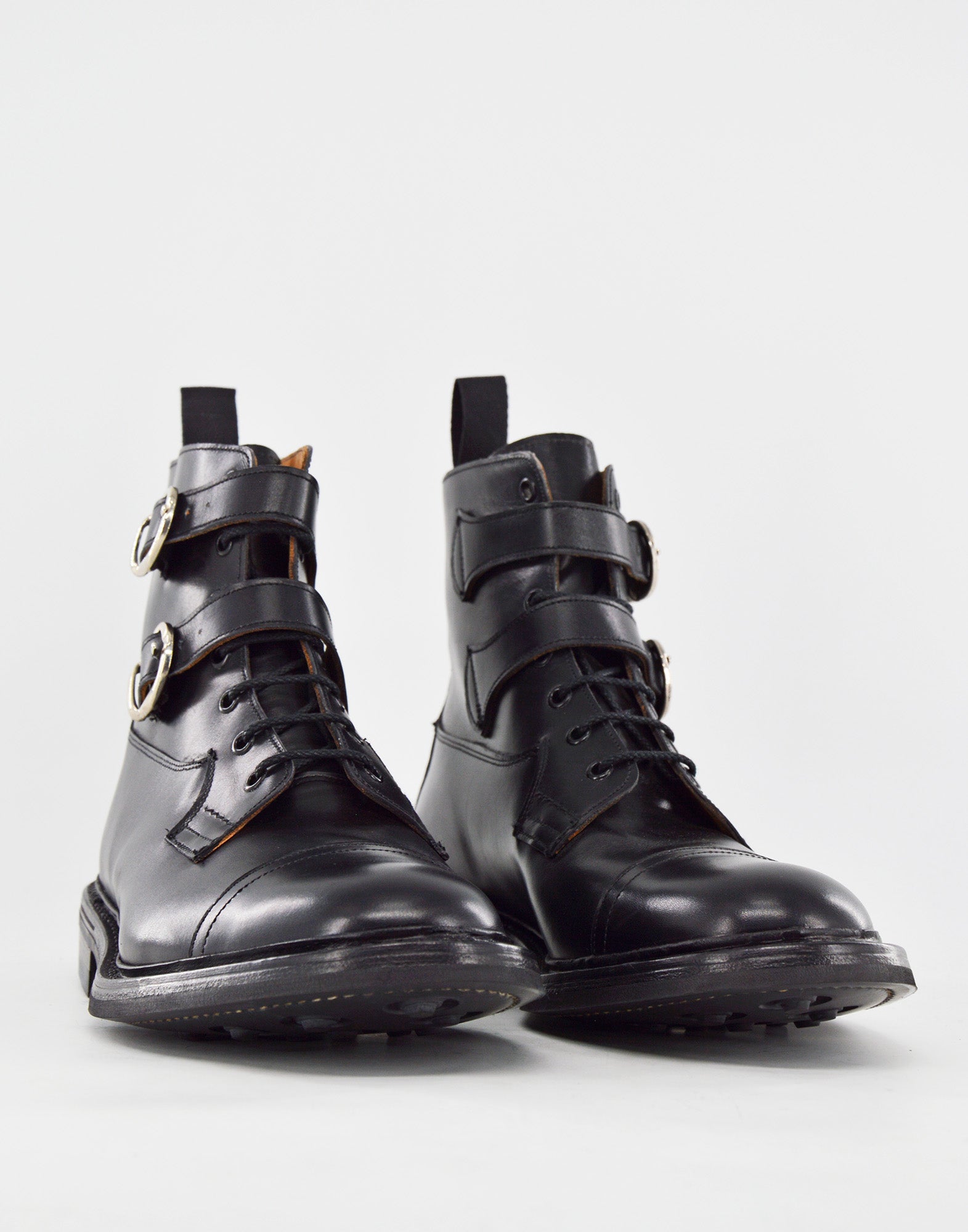 TRICKER'S Allan Toe Cap Boot con Fibbie Fondo Dainite Black