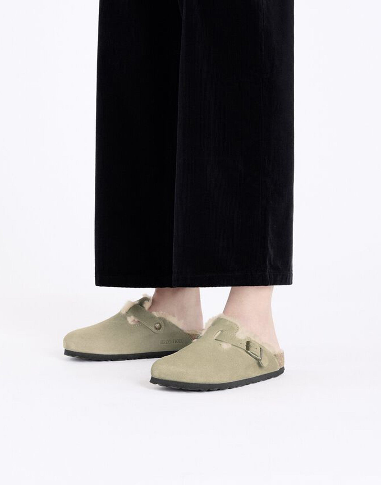 BIRKENSTOCK Boston Shearling Taupe