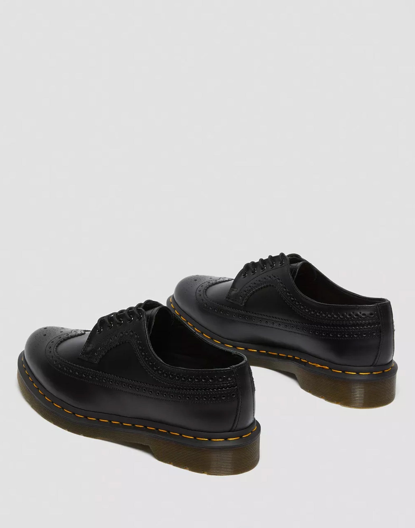 DR. MARTENS Francesine Brogue 3989 in Pelle Smooth Black