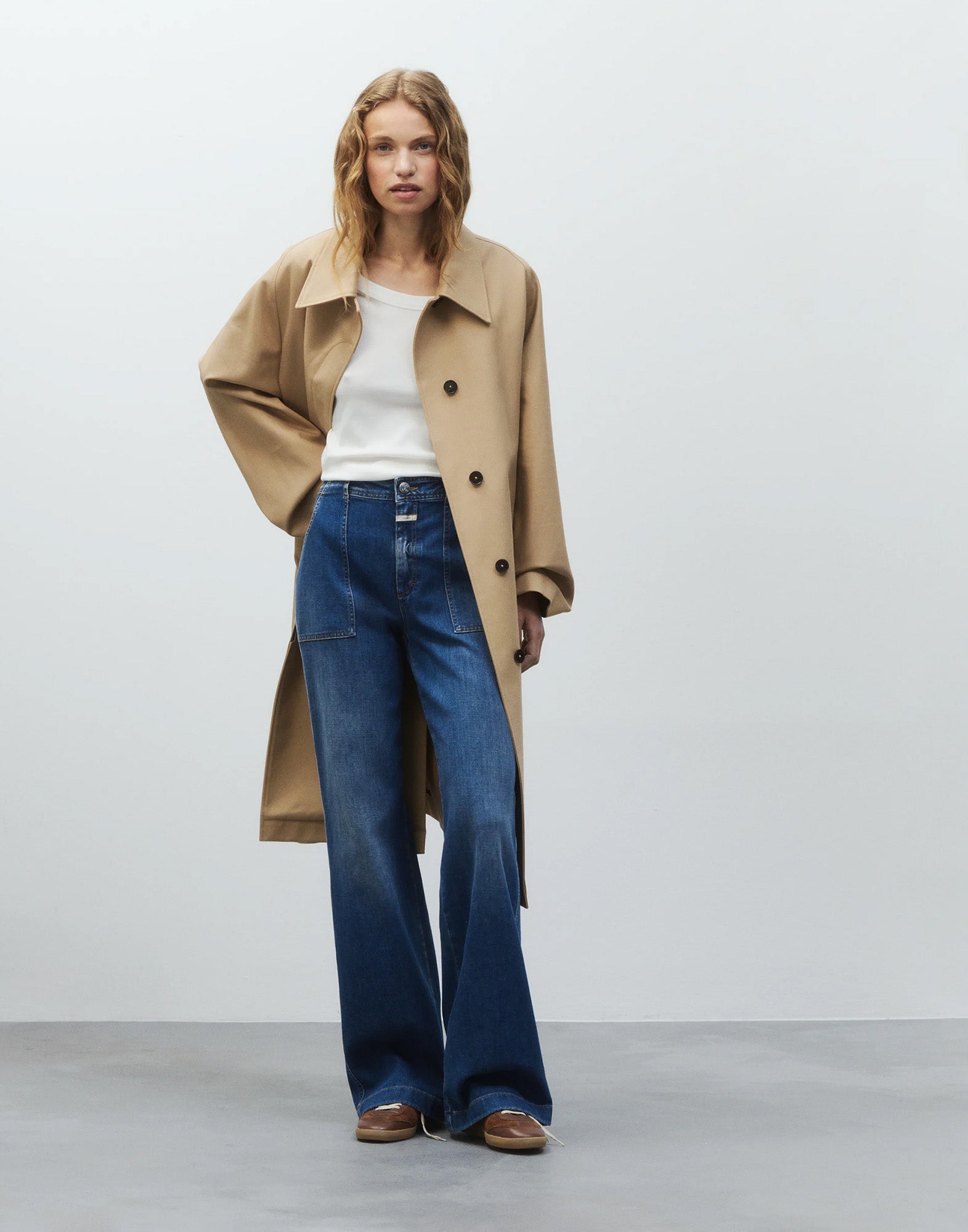 CLOSED Jeans Flared Aria in Denim Rigenerato