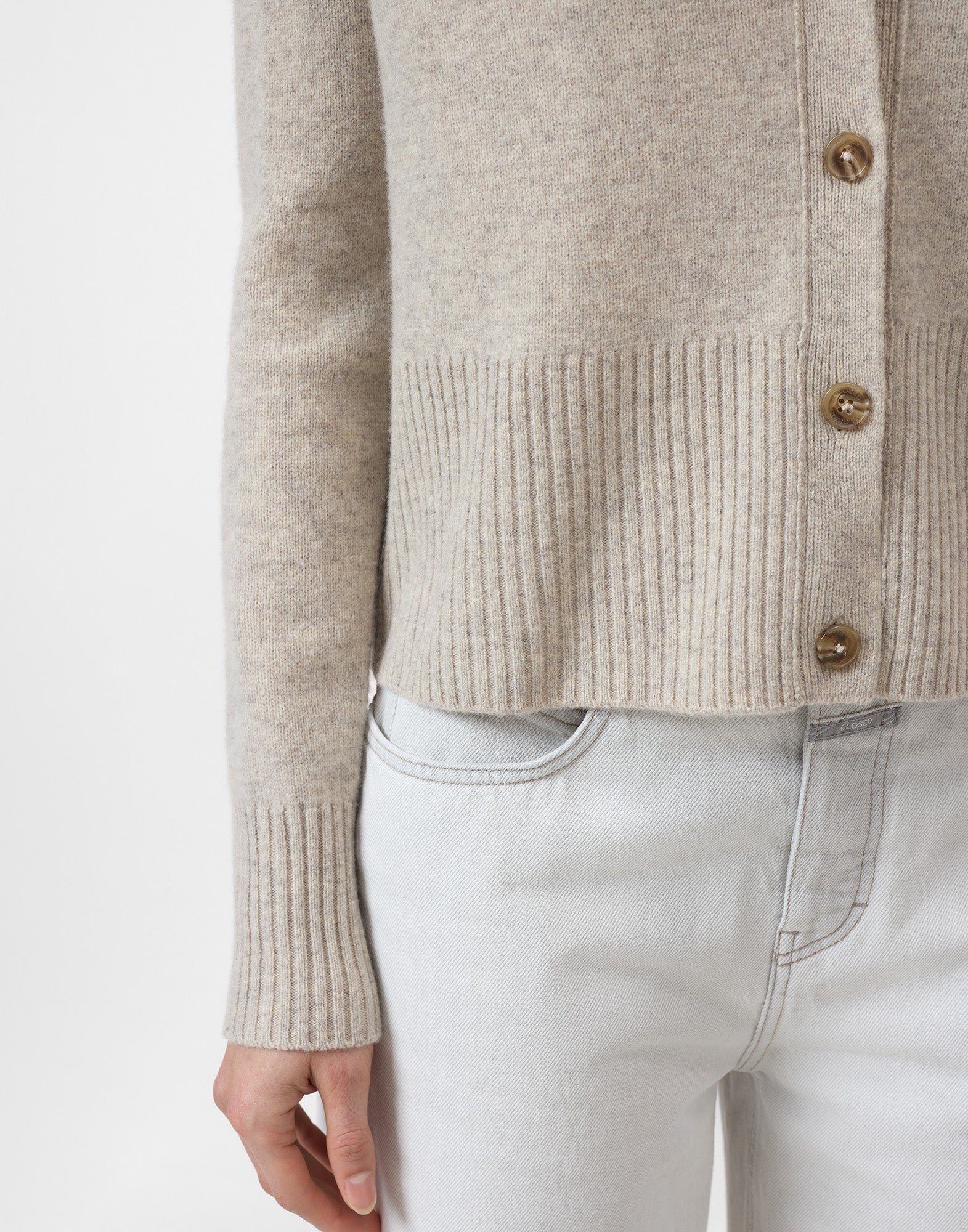CLOSED Cardigan in Lana Merino Extra Fine Beige