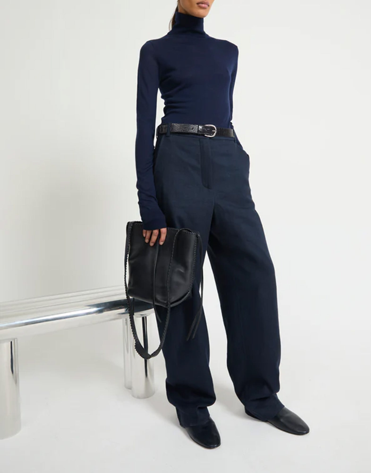 LAURENCE BRAS Dolcevita Pull Water in Lana Navy