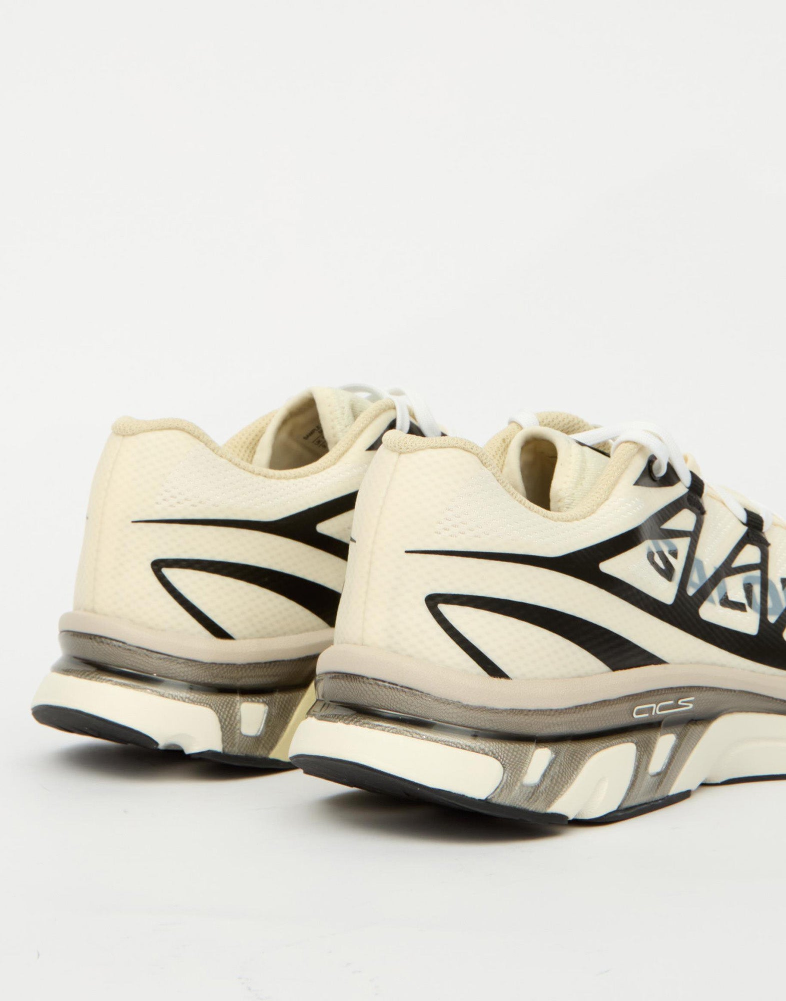 MM6 MAISON MARGIELA X Salomon Sneakers XT Vanilla Ice/Black/Green Haze