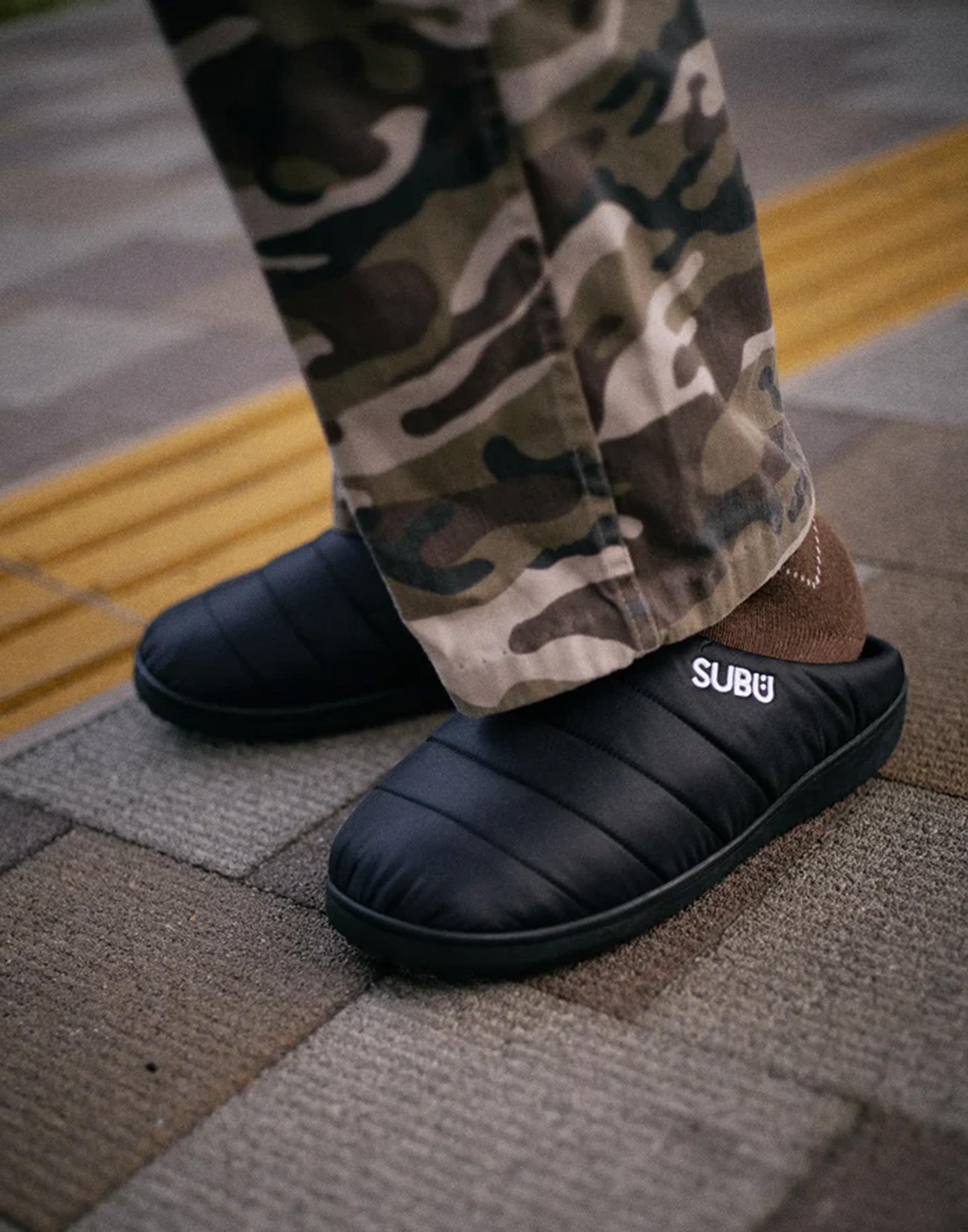 SUBU Slip On F-Line Black