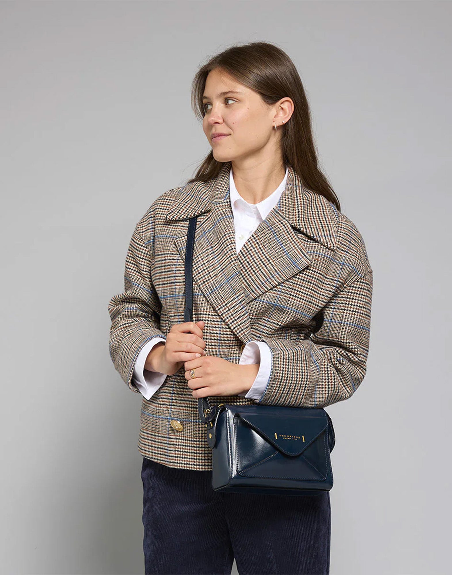 THE BRIDGE Borsa Tracolla in Pelle con Tasca Frontale Oltremare