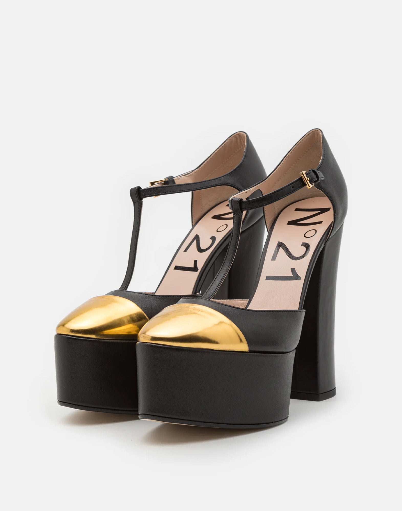 N°21 Tacchi con Plateau Neri Punta Oro