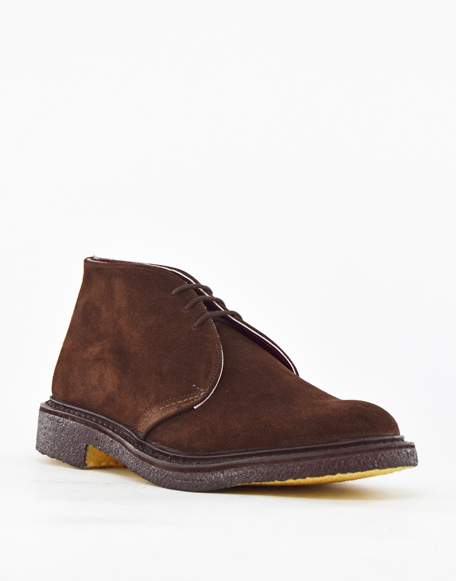 TRICKER'S Mike Chukka Boot in Suede Fondo Para Caffè Janus