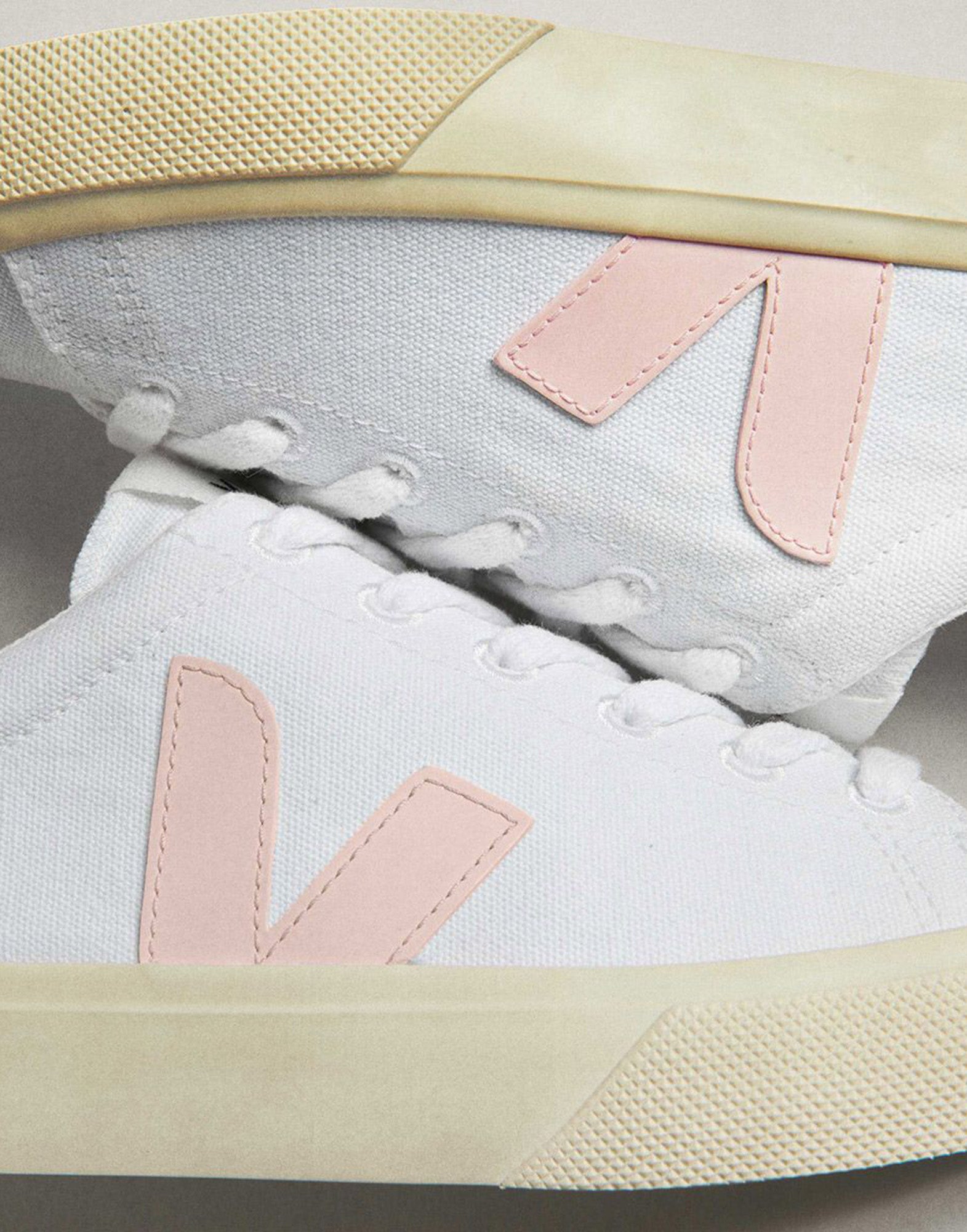 VEJA Sneakers Campo in Canvas White/Petale Sari