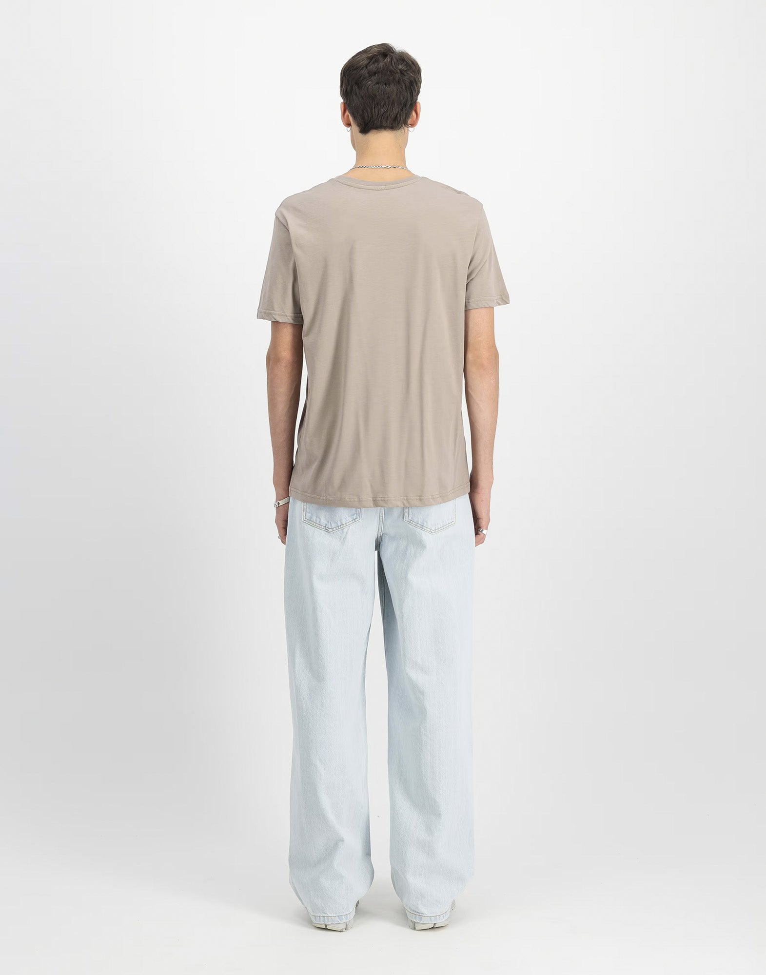 ALPHA INDUSTRIES Basic Small Logo T-Shirt Vintage Sand