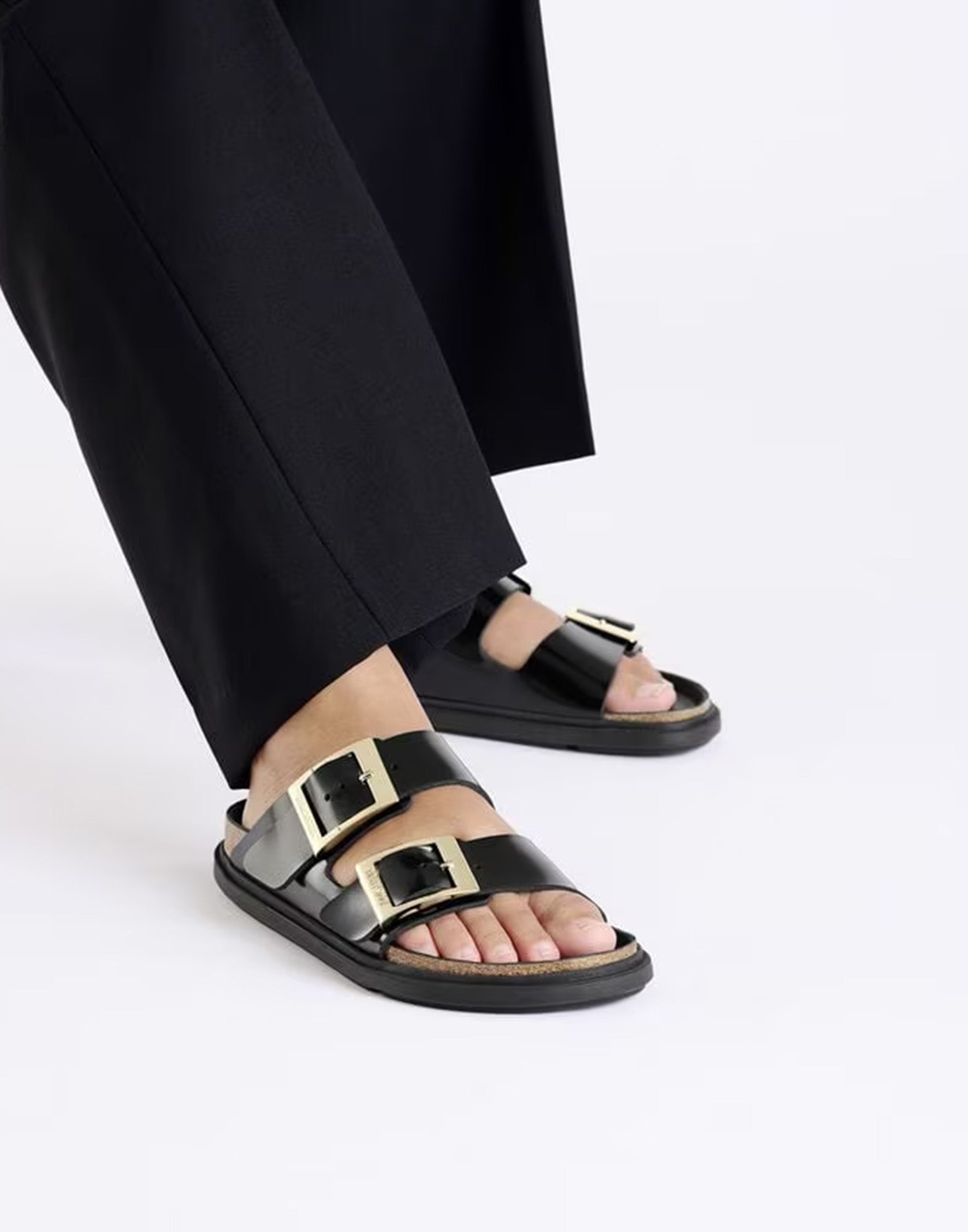 BIRKENSTOCK Arizona Droplet Buckle High Shine Black