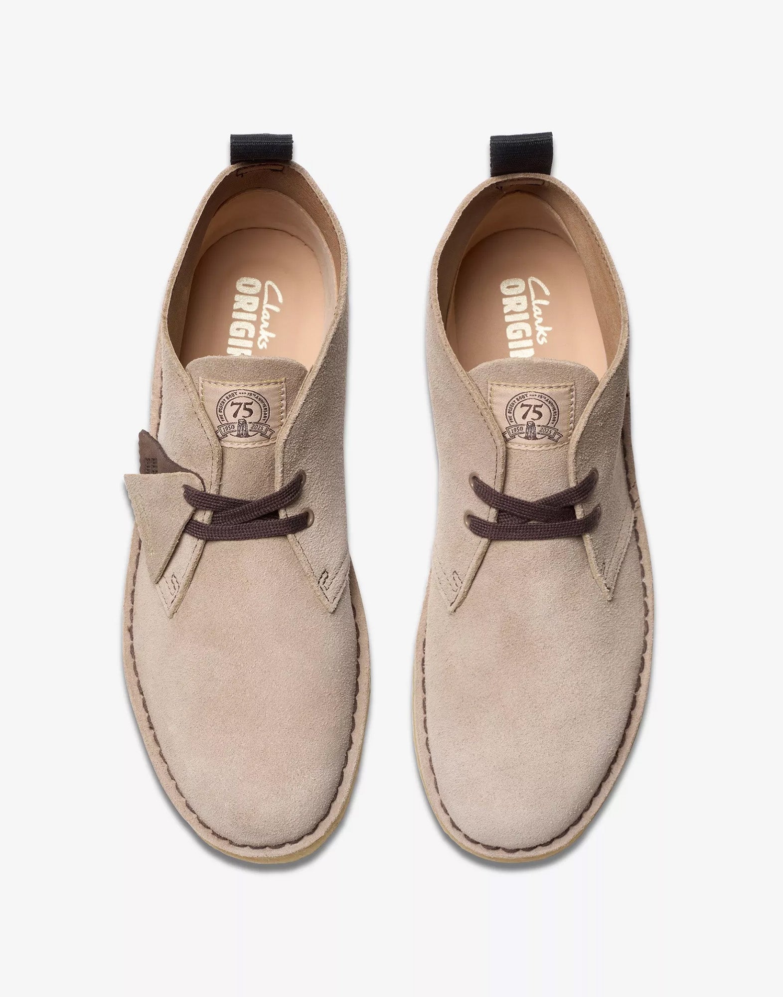 CLARKS Desert Boot in Suede Wolf