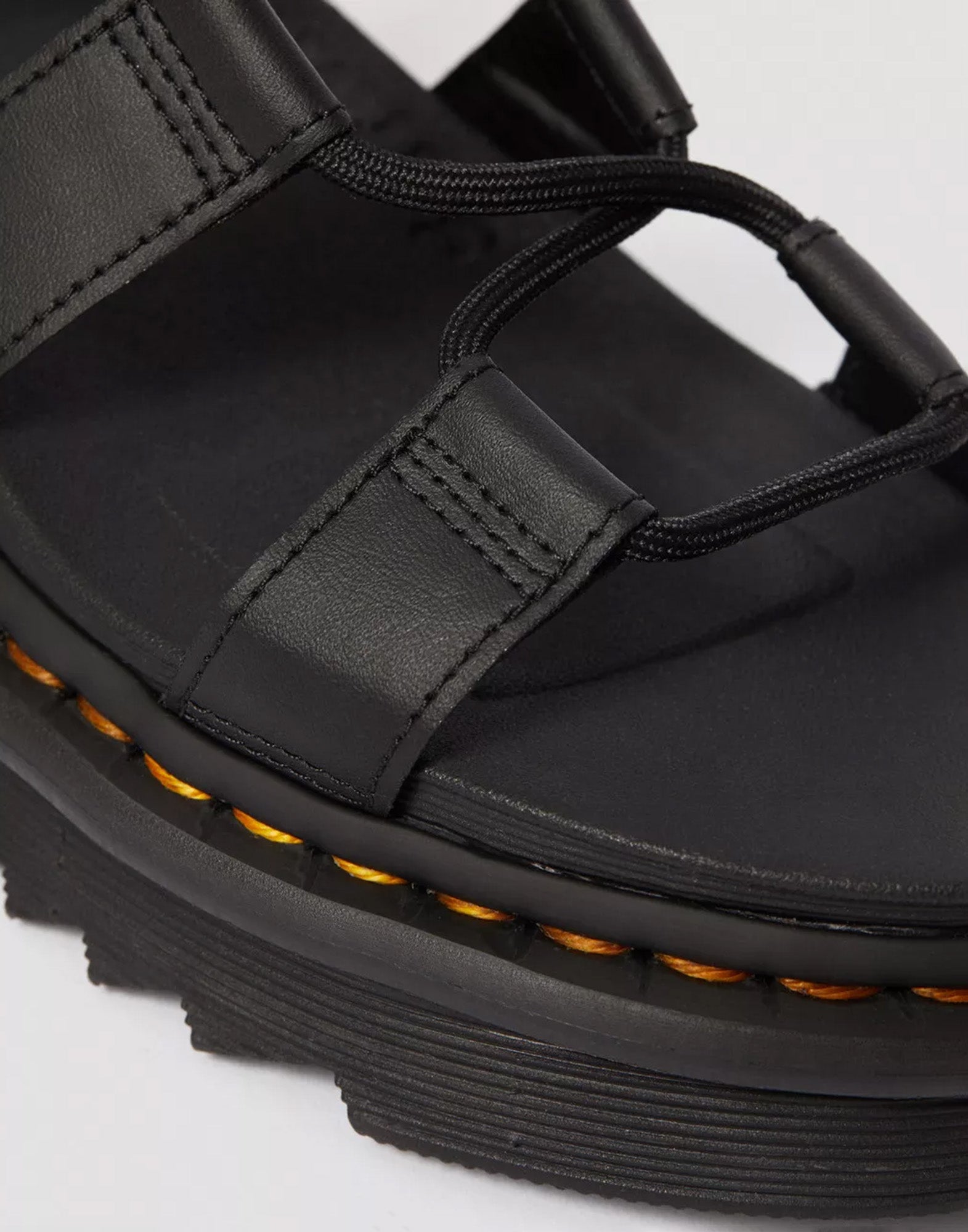 DR. MARTENS Sandali Nartilla Black