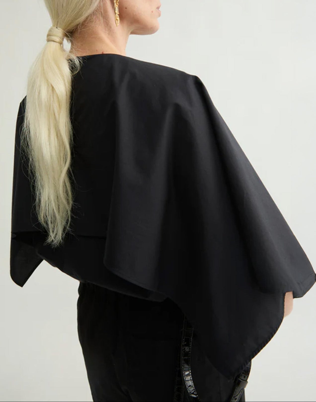 LAURENCE BRAS Blusa Square in Cotone Nero