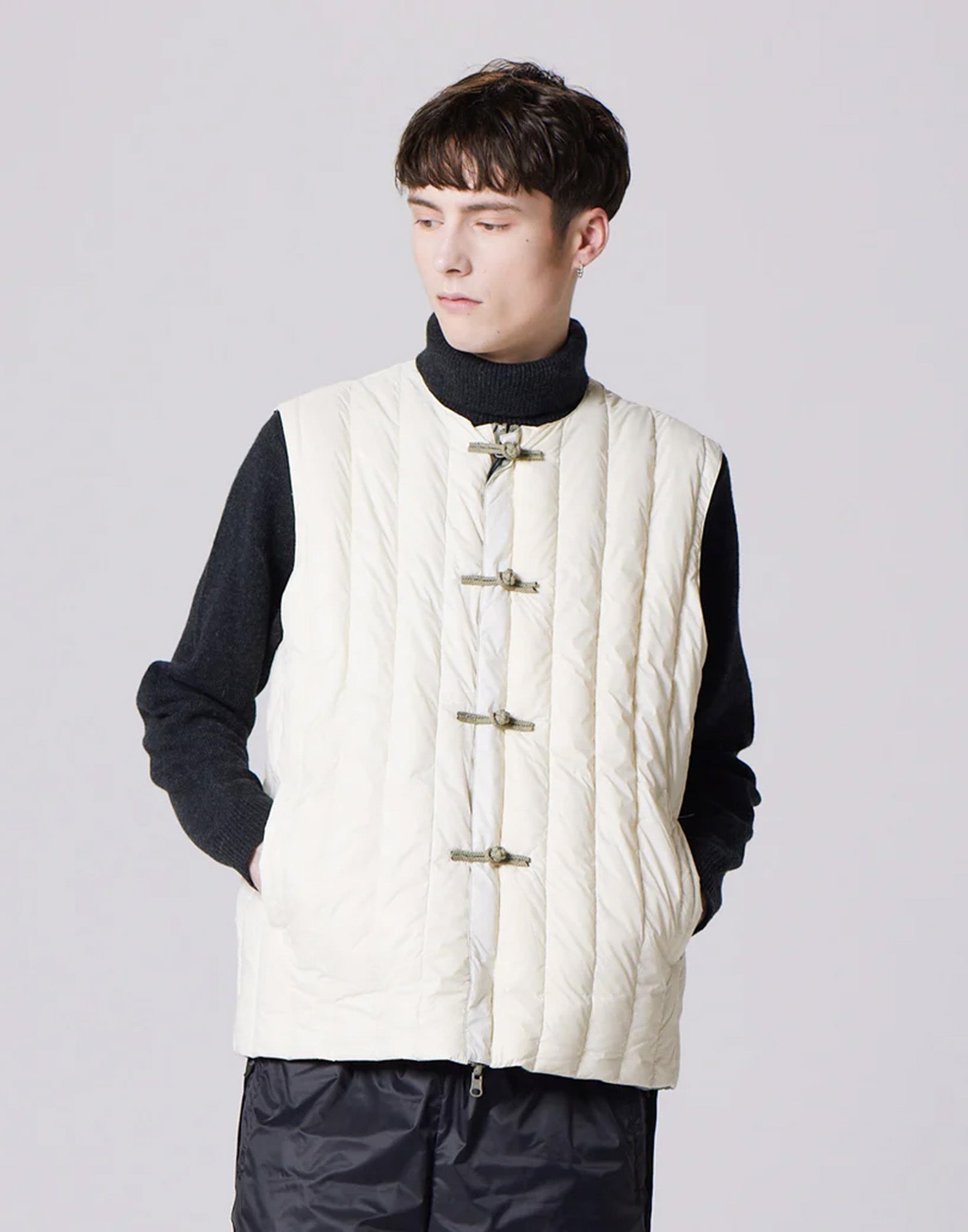 TAION Gilet Reversibile con Bottoni Cinesi Japan Special White/Sage