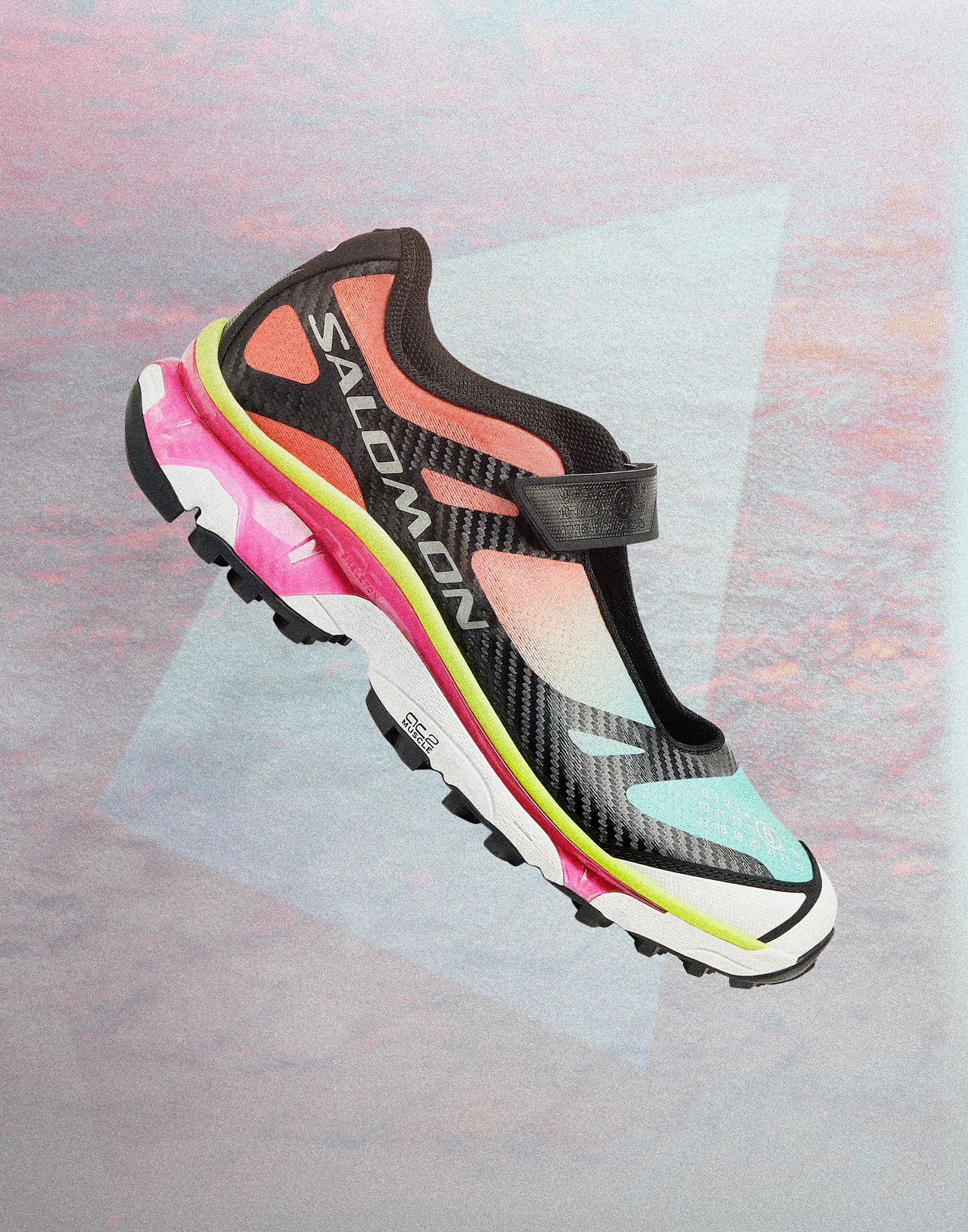 MM6 MAISON MARGIELA x SALOMON Sneakers XT-Mary J Ginger/Electric Green/Knockout Green