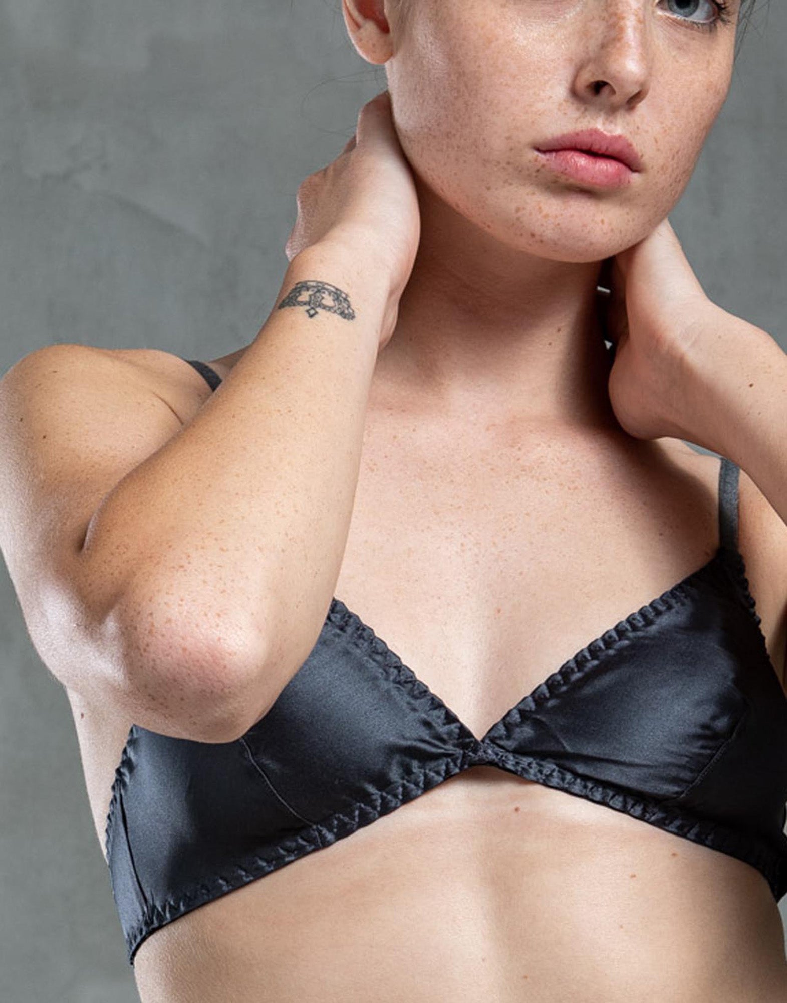 DOUUOD Reggiseno a Triangolo in Seta