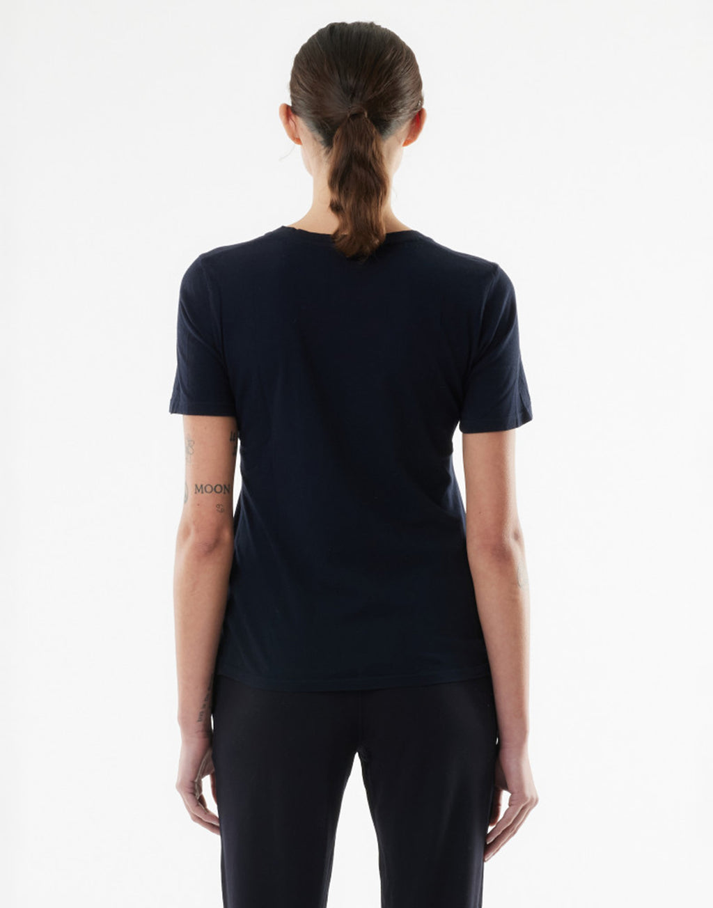 MAJESTIC FILATURES T-shirt Scollo a V in Cotone Silk Touch Nera