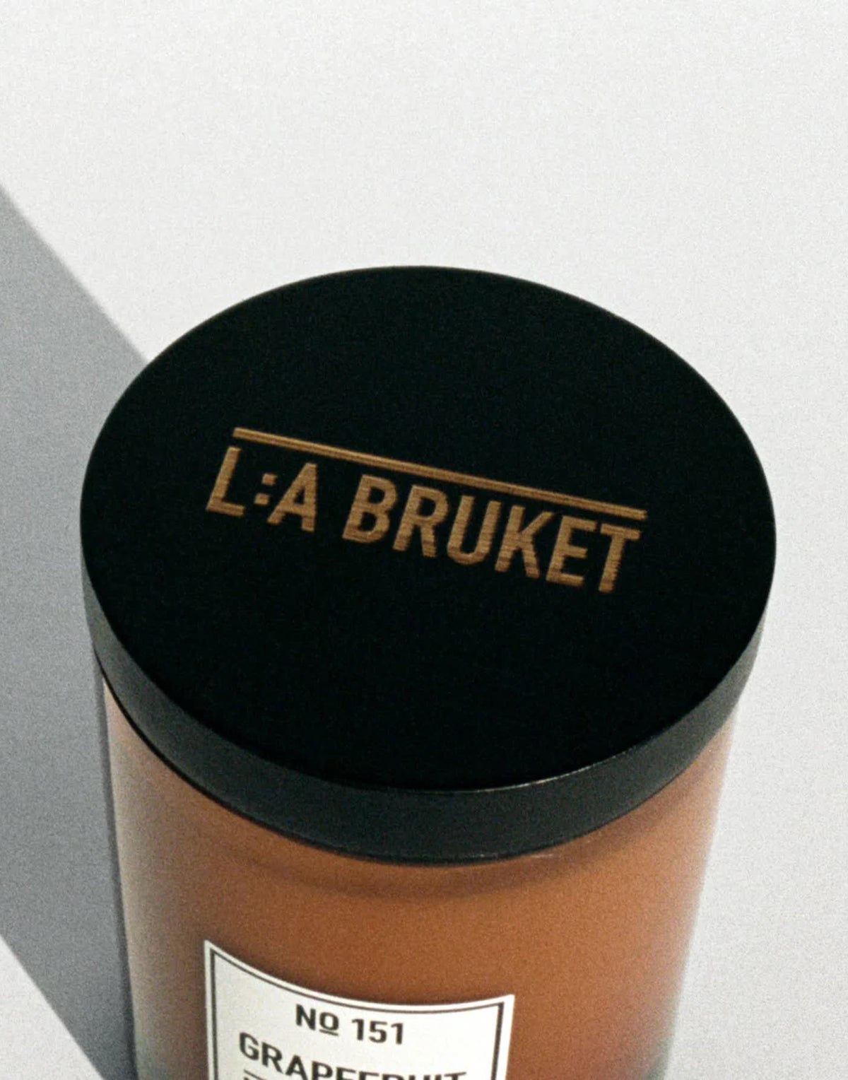 L:A BRUKET 151 Bougie parfumée Pamplemousse 260 g