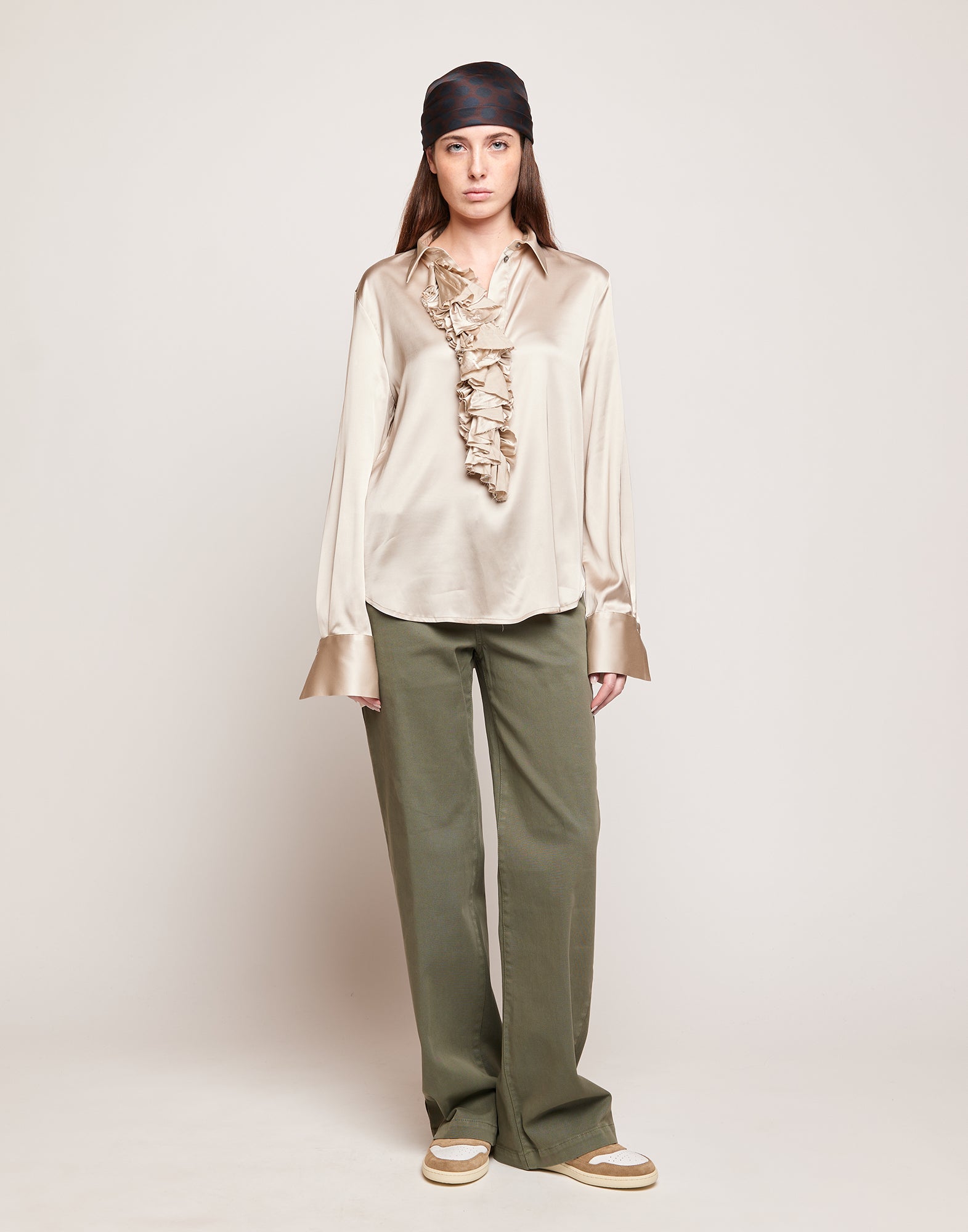 DOUUOD Camicia in Satin Stretch con Rouches Frontali Champagne