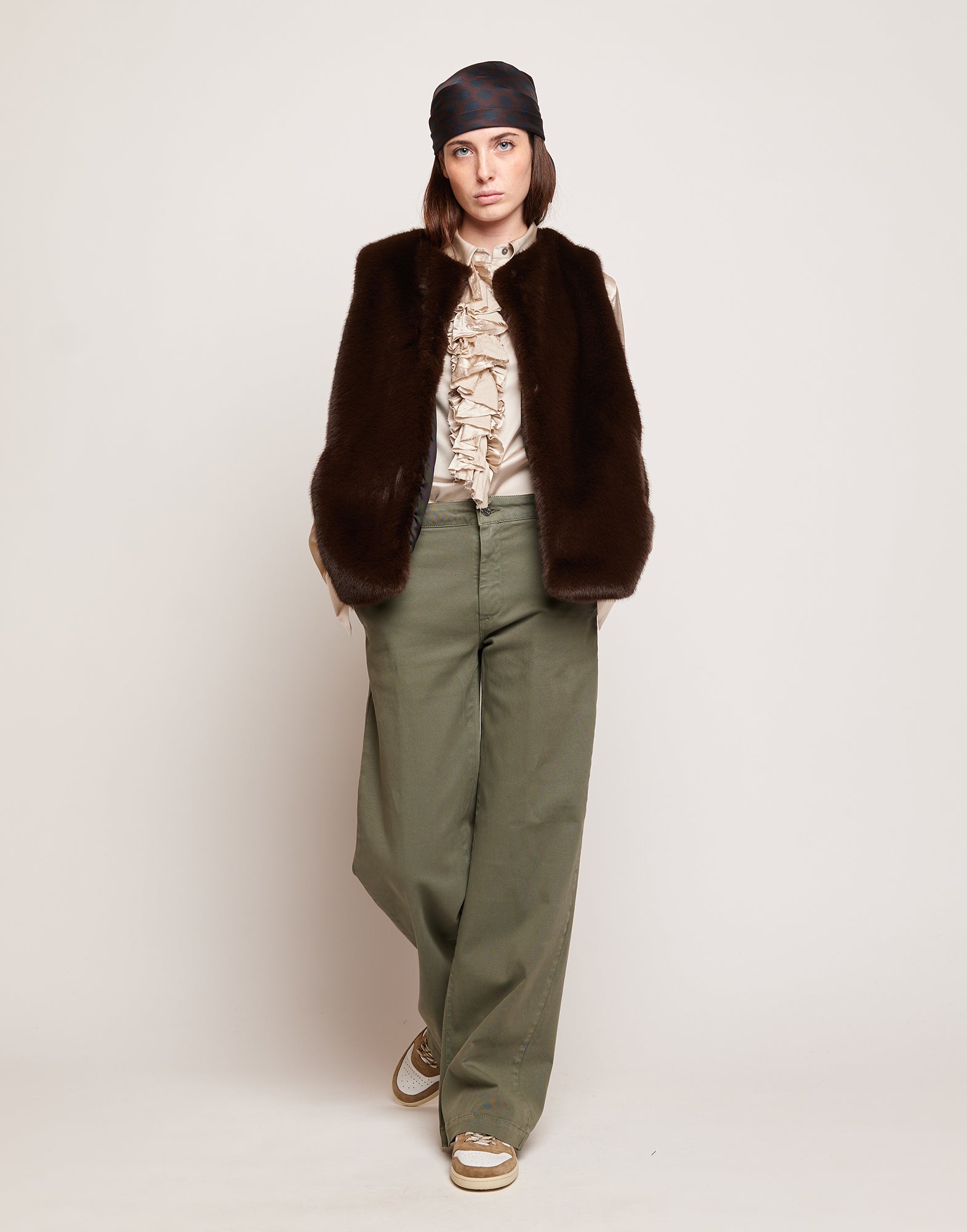 DOUUOD Camicia in Satin Stretch con Rouches Frontali Champagne