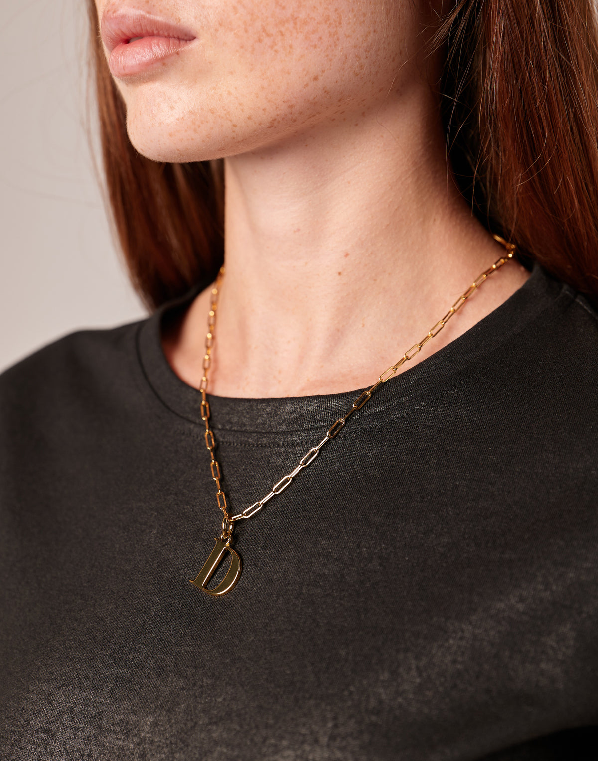 DOUUOD Collier avec Lettre Personnalisée Petite