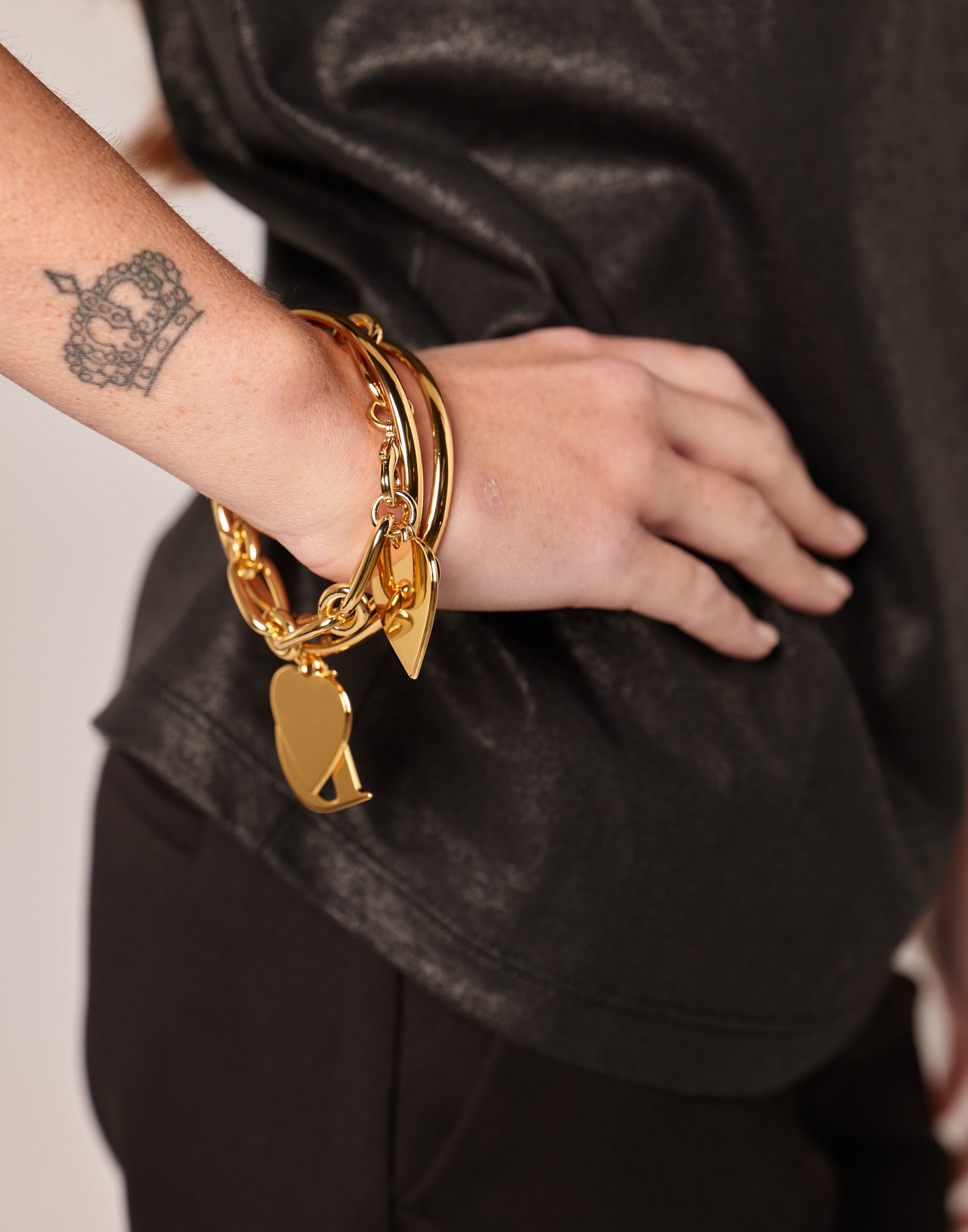 DOUUOD Bracciale a Catena con Cuore e "D" Pendenti Oro