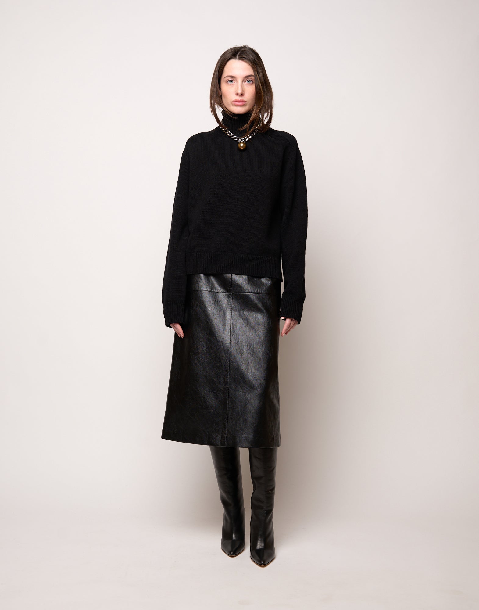 DOUUOD Maglia Collo Alto Genderless in Lana e Cashmere Nero