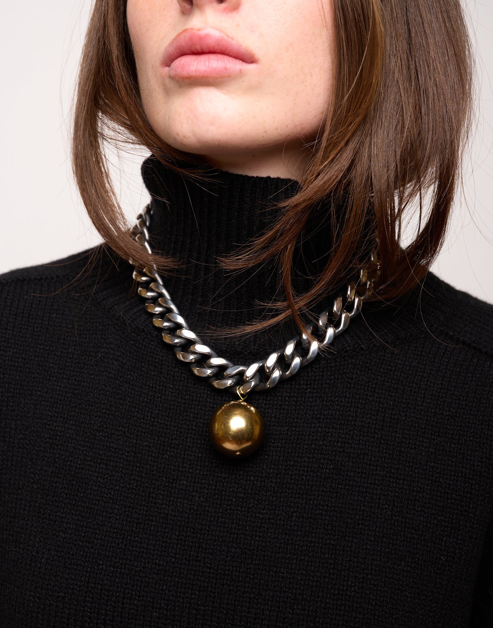 DOUUOD Maglia Collo Alto Genderless in Lana e Cashmere Nero