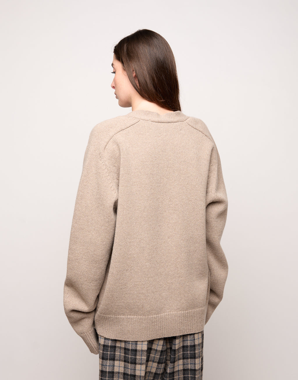DOUUOD Cardigan Genderless con Scollo a V e Maniche Raglan in Lana e Cashmere Taupe