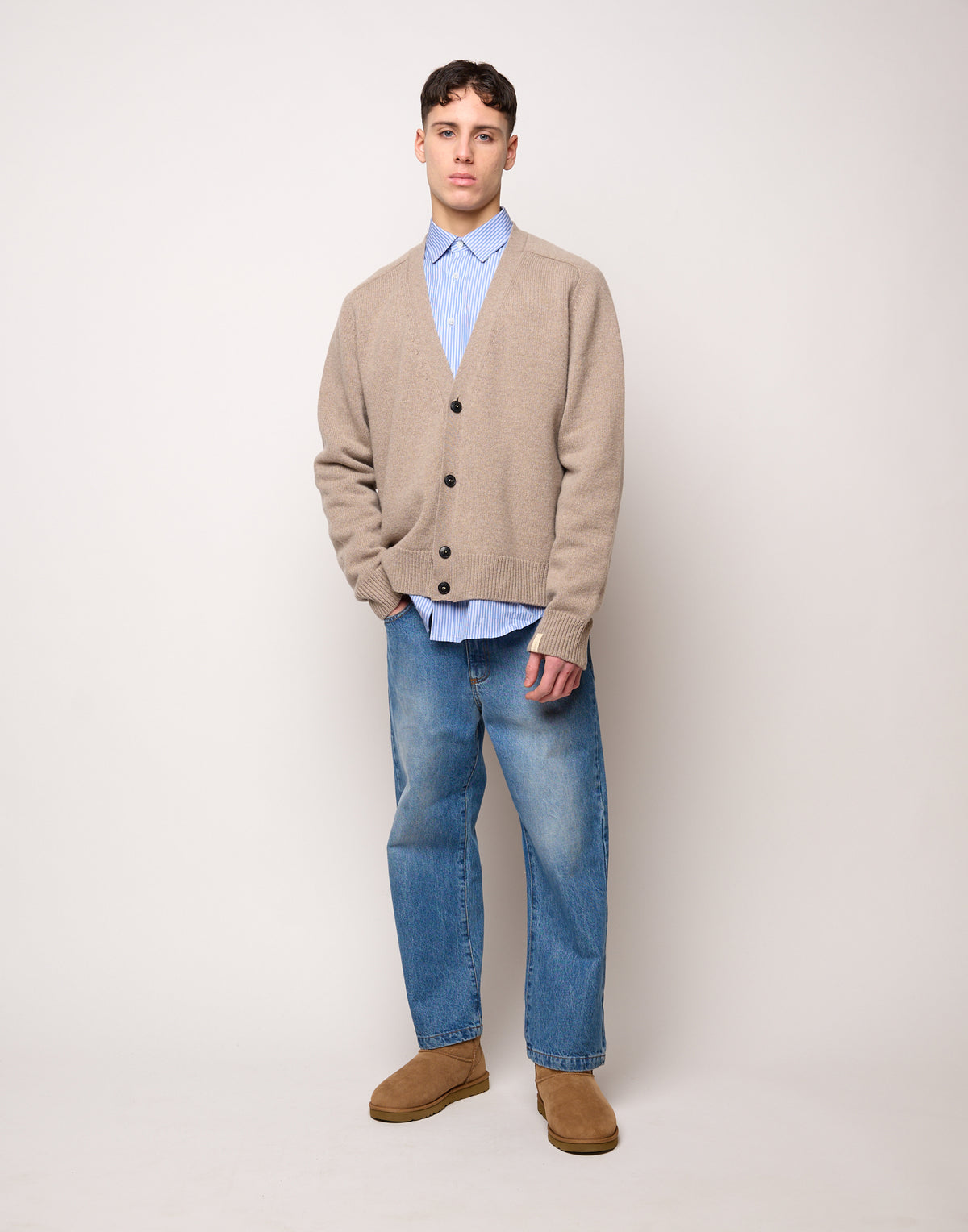 DOUUOD Cardigan Genderless con Scollo a V e Maniche Raglan in Lana e Cashmere Taupe