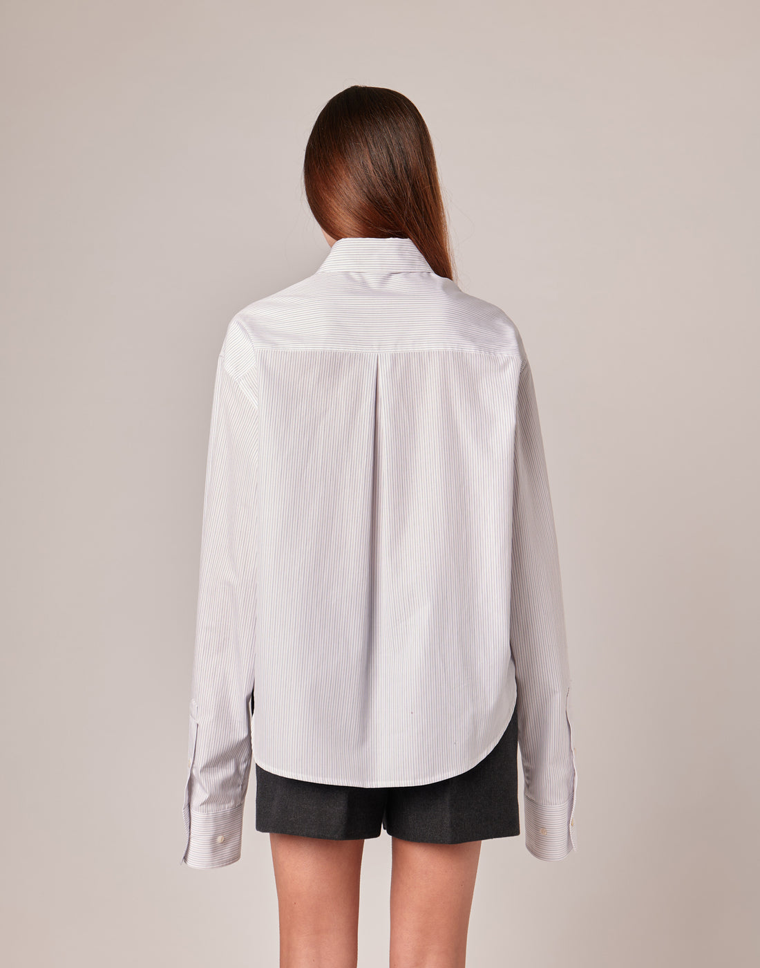 DOUUOD Camicia Cropped in Popeline Rigato Bianco/Bordeaux/Blu