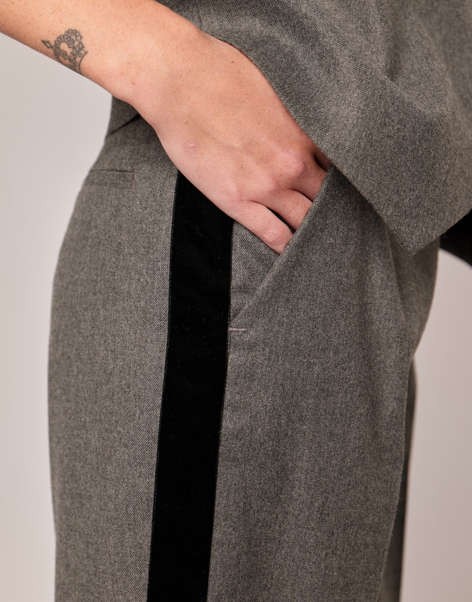 DOUUOD Pantaloni Lunghi in Flanella Misto Lana Stretch Grigio Fumo