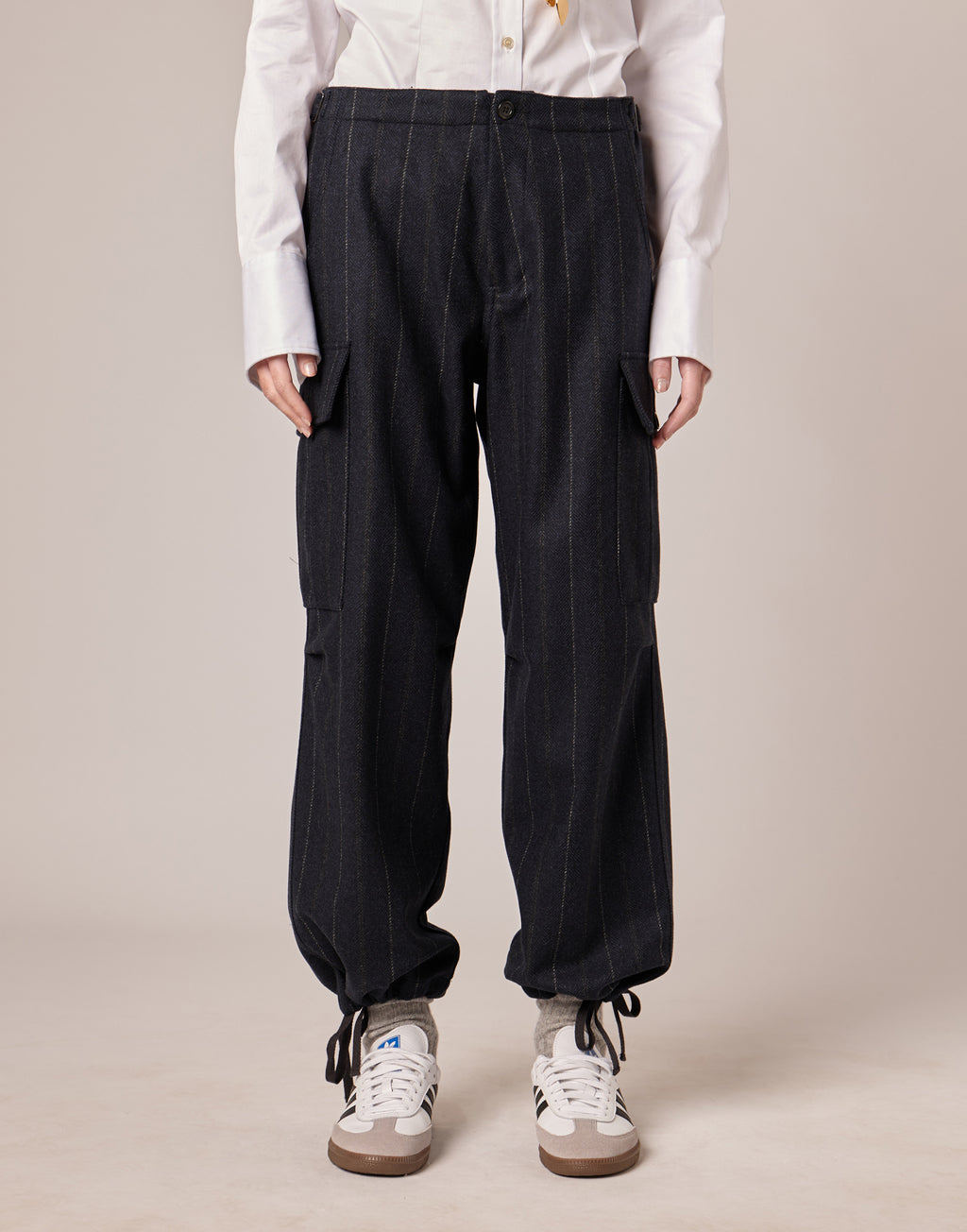 DOUUOD Pantaloni Cargo in Microresca Gessata Stretch