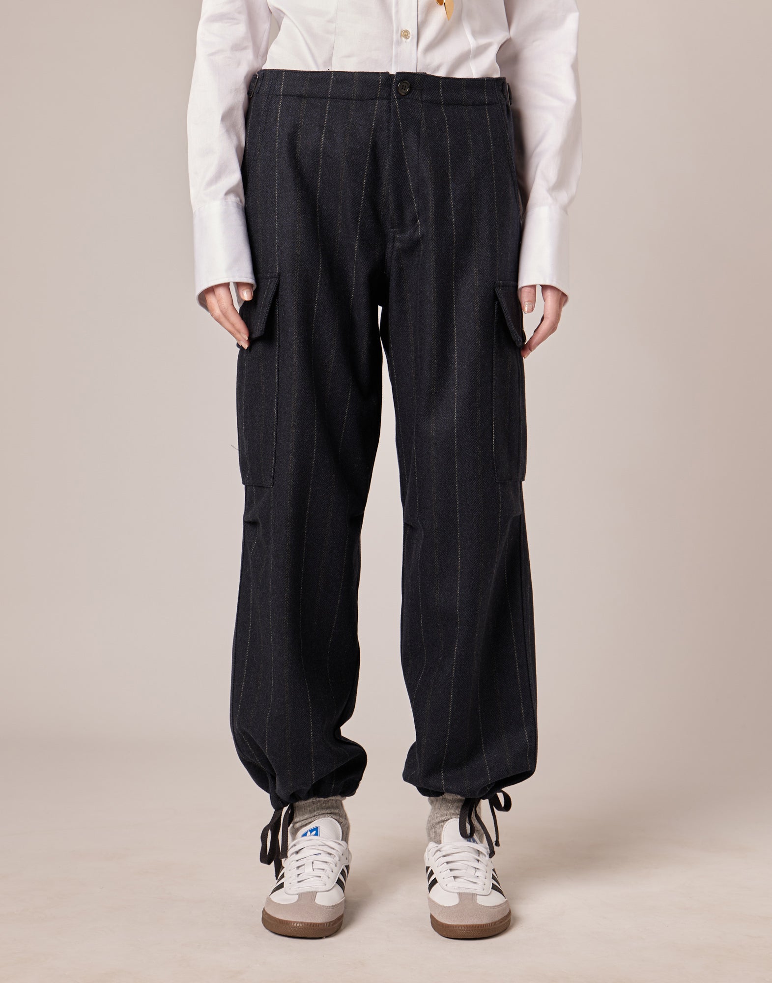 DOUUOD Pantaloni Cargo in Microresca Gessata Stretch