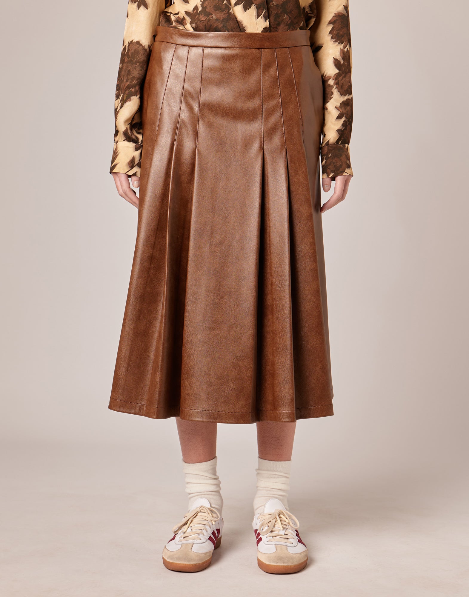 DOUUOD Gonna Longuette Plissettata in Eco Vintage Leather Caramello