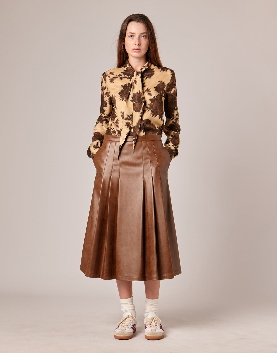 DOUUOD Gonna Longuette Plissettata in Eco Vintage Leather Caramello