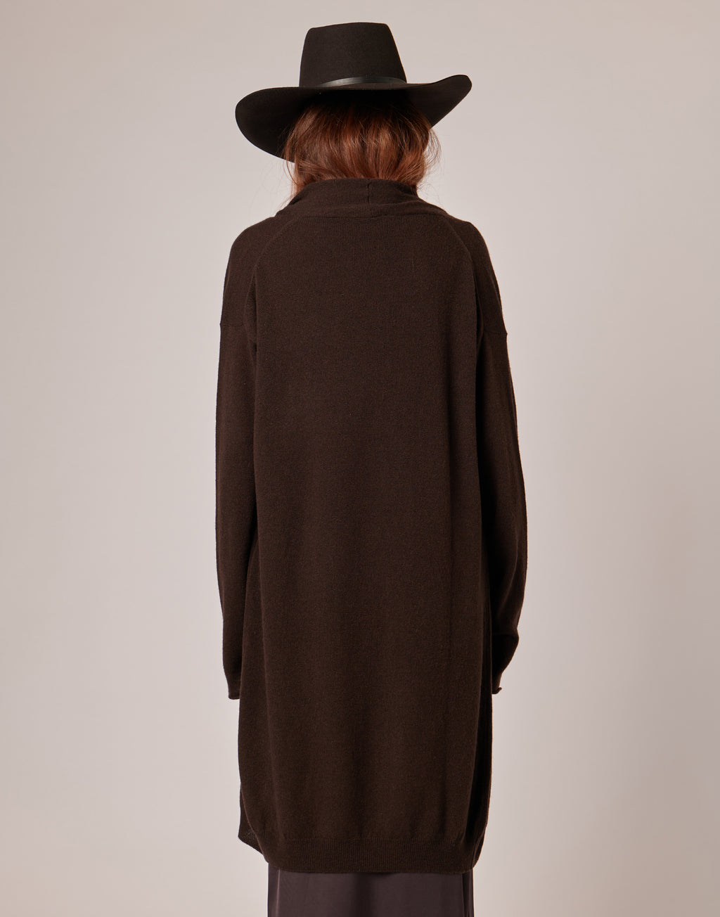DOUUOD Cardigan Lungo in Lana Extrafine/Cashmere Cioccolato