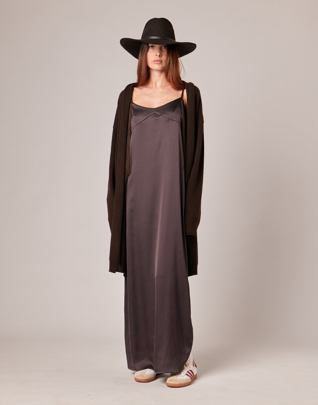 DOUUOD Cardigan Lungo in Lana Extrafine/Cashmere Cioccolato