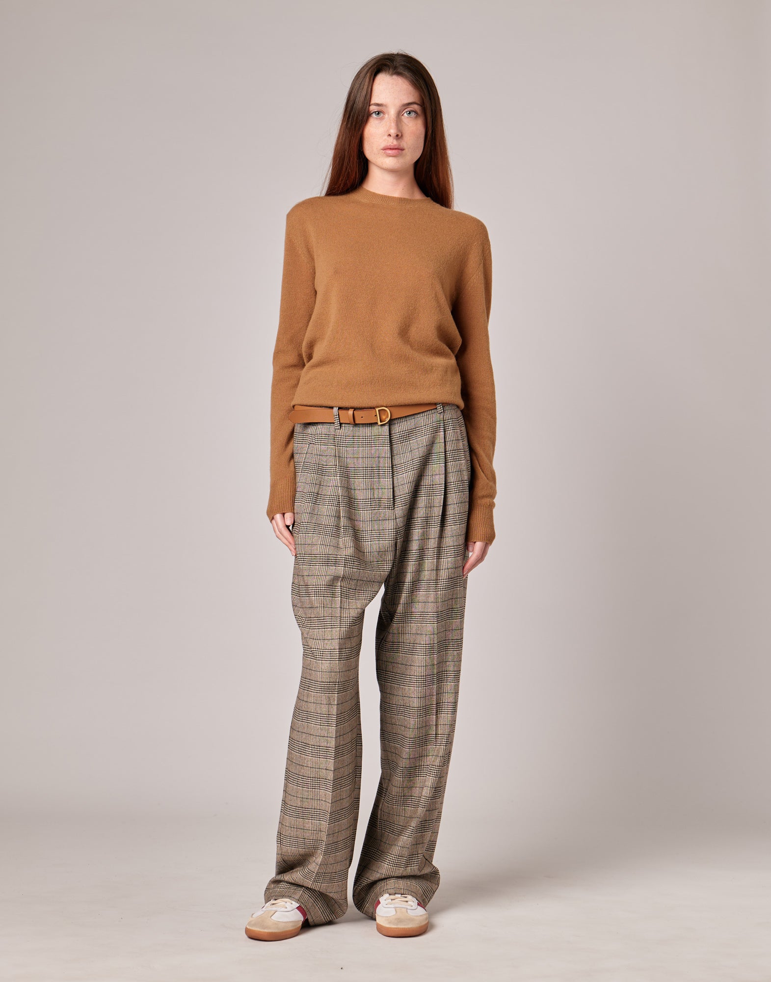 DOUUOD Maglione Slim in Lana Extrafine/Cashmere Camel