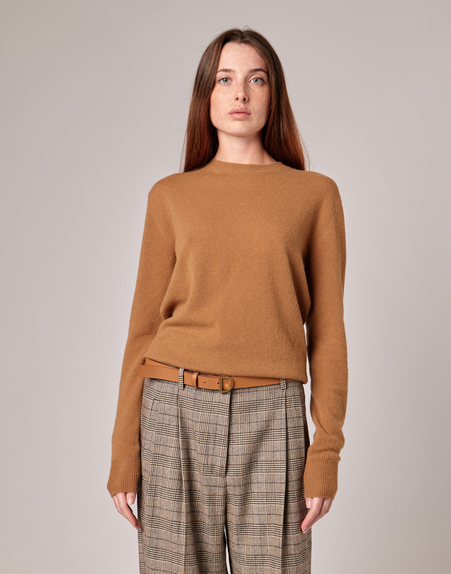 DOUUOD Maglione Slim in Lana Extrafine/Cashmere Camel