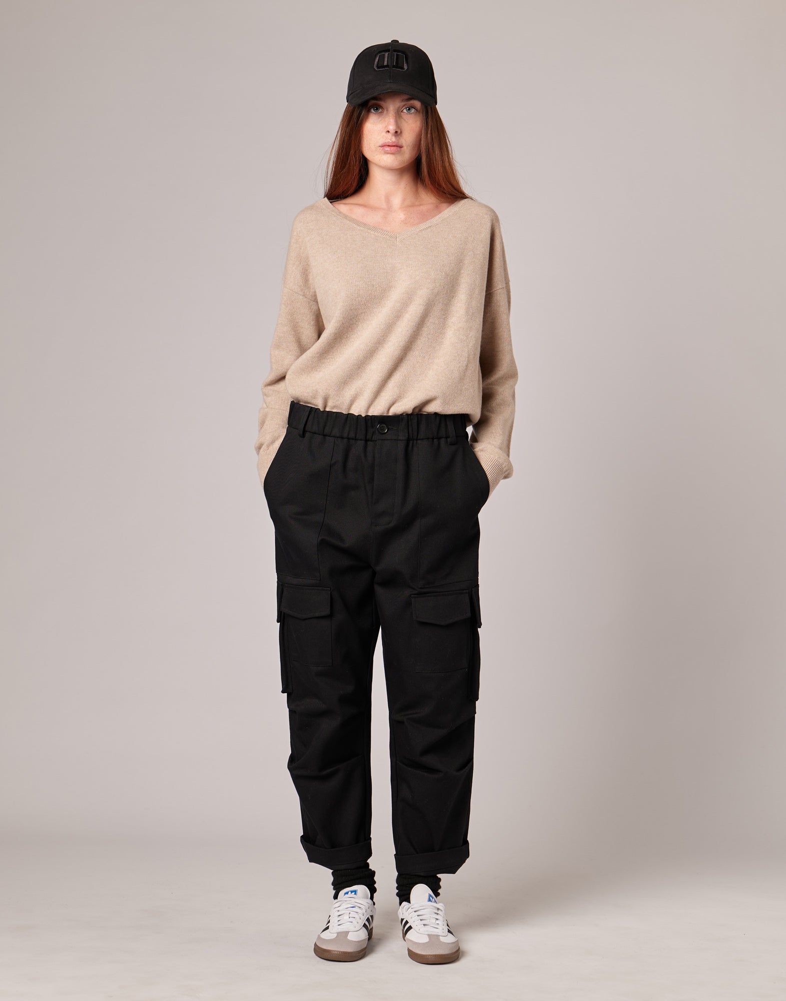 DOUUOD Maglione Ampio a V in Lana Extrafine/Cashmere Vaniglia