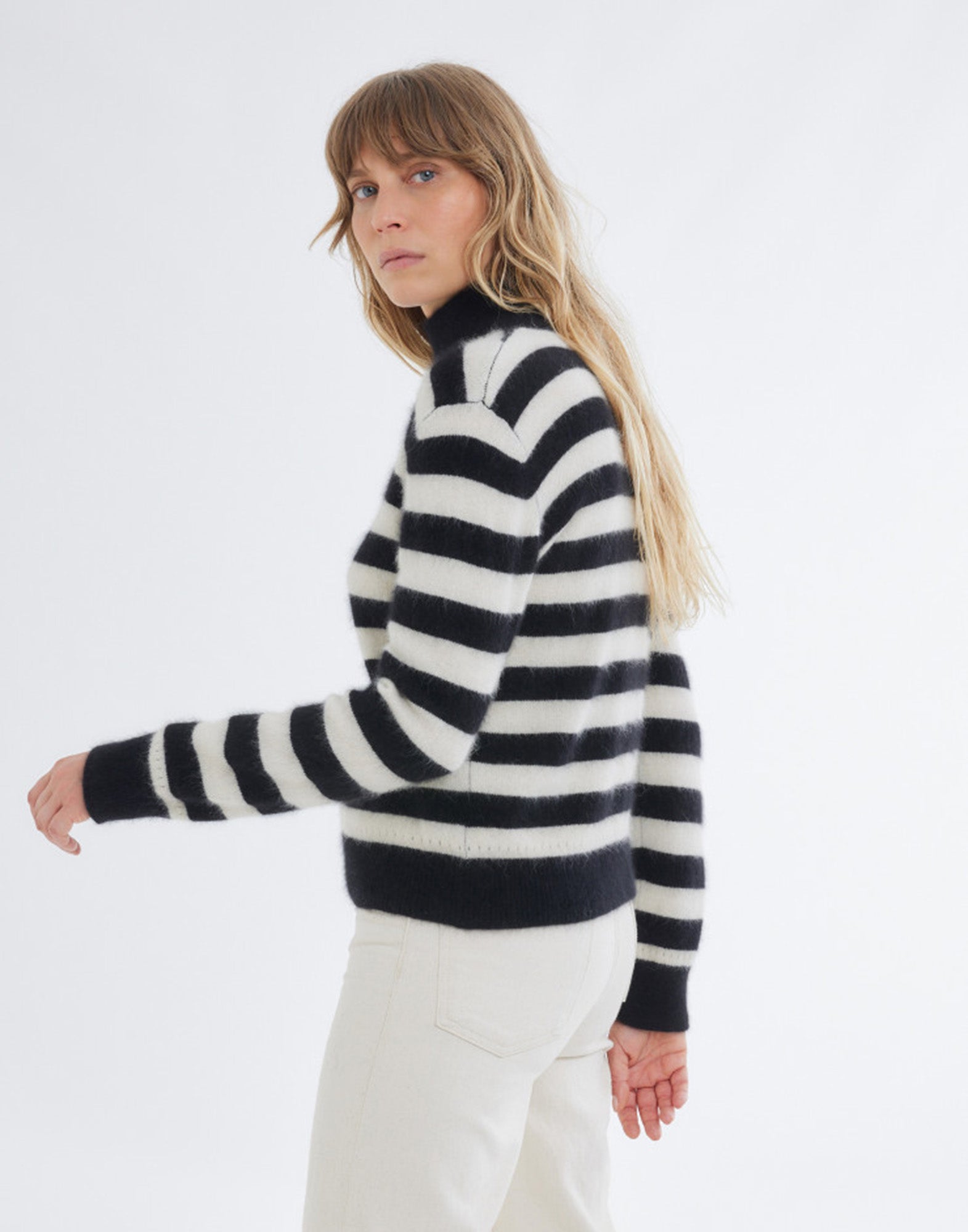 MAJESTIC FILATURES Maglione a Collo Alto in Raccoon