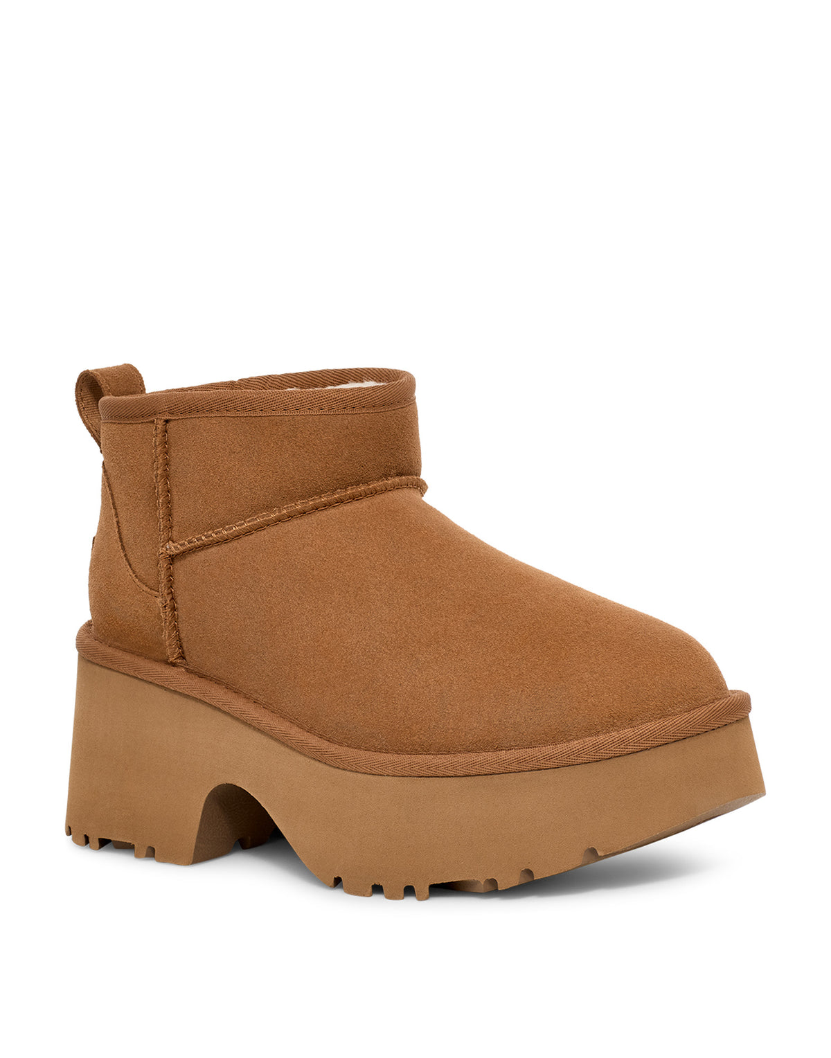 Bottines UGG Classic Ultra Mini New Heights couleur châtaigne
