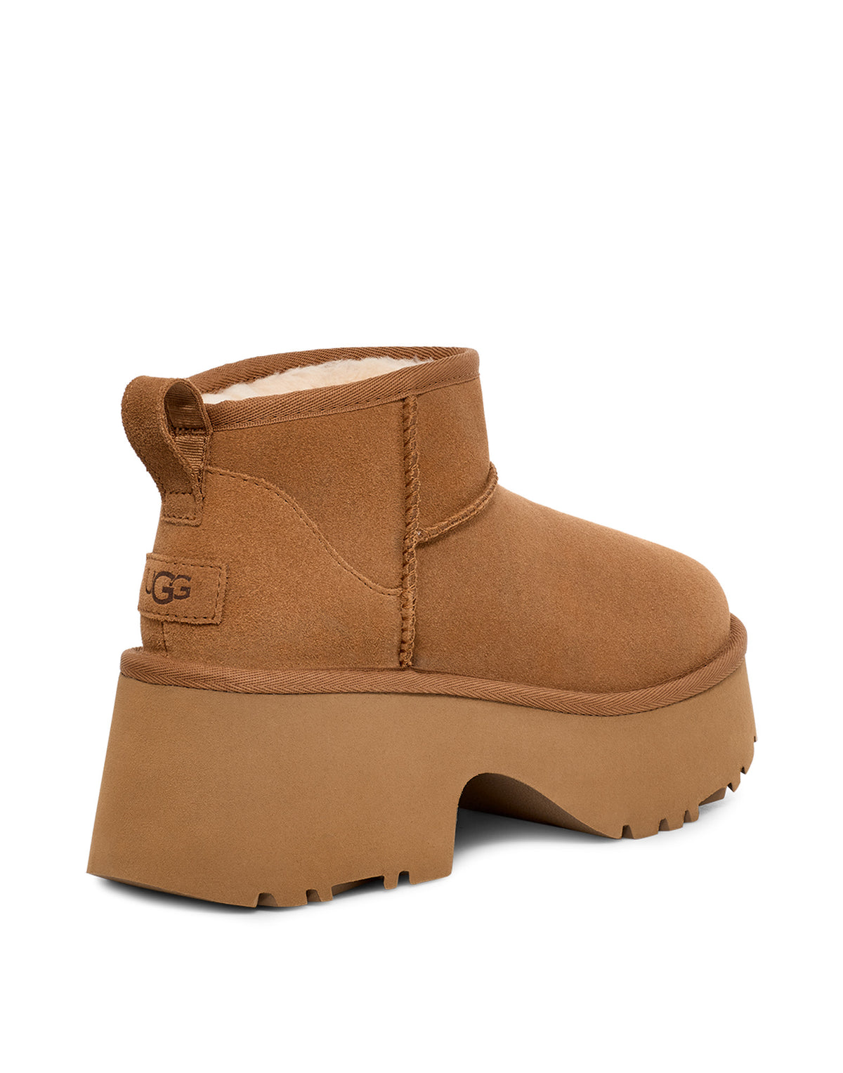Bottines UGG Classic Ultra Mini New Heights couleur châtaigne