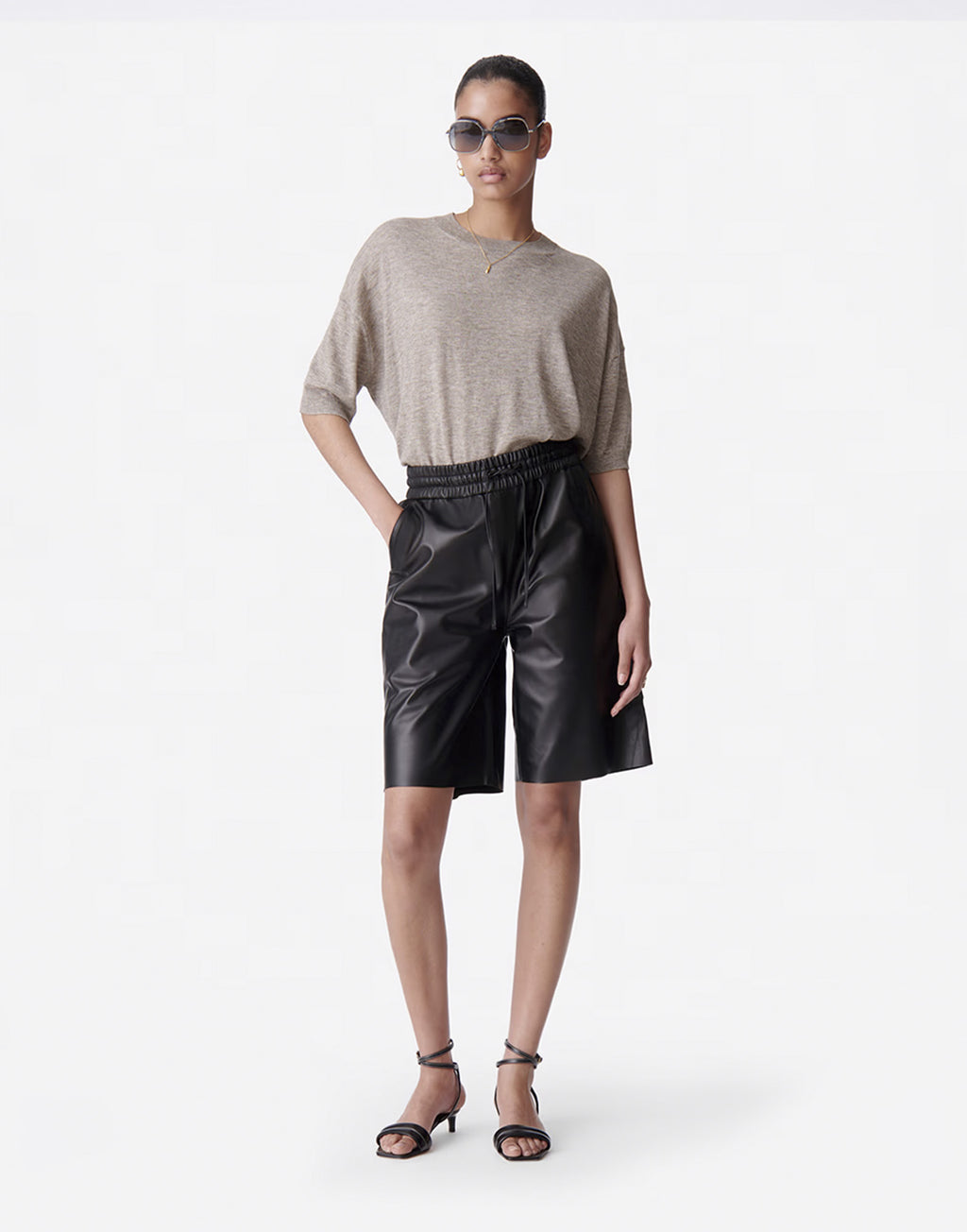 VANESSA BRUNO Shorts Damon in Pelle di Montone Neri