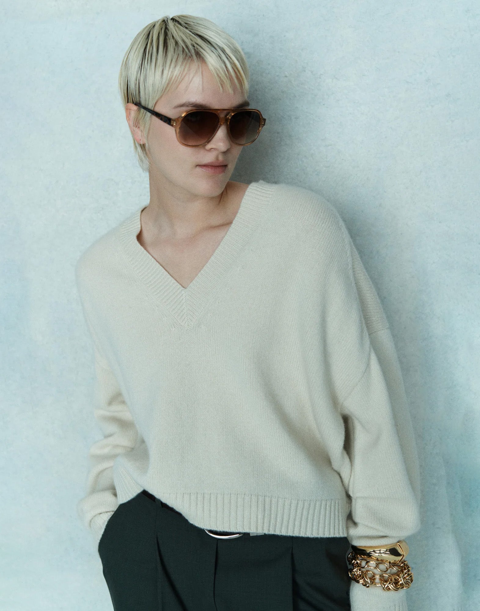 CIRCUS HOTEL Maglia Scollo a V in Lana e Cashmere Panna