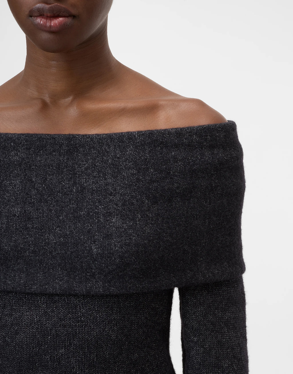 CLOSED Maglione a Scollo Ampio in Misto Cotone e Alpaca Nero