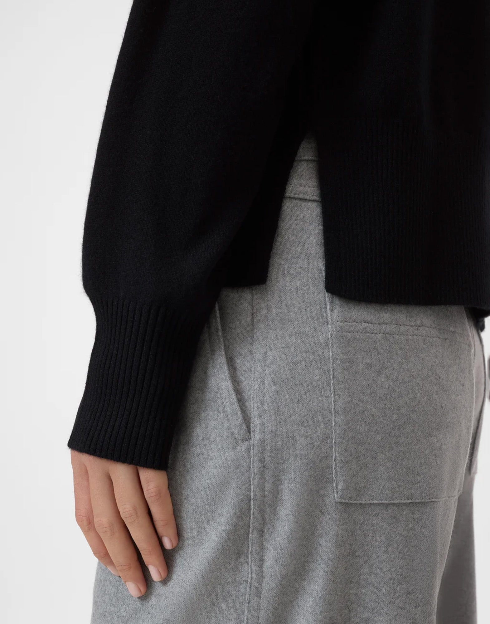 CLOSED Maglione Girocollo in Puro Cashmere Nero