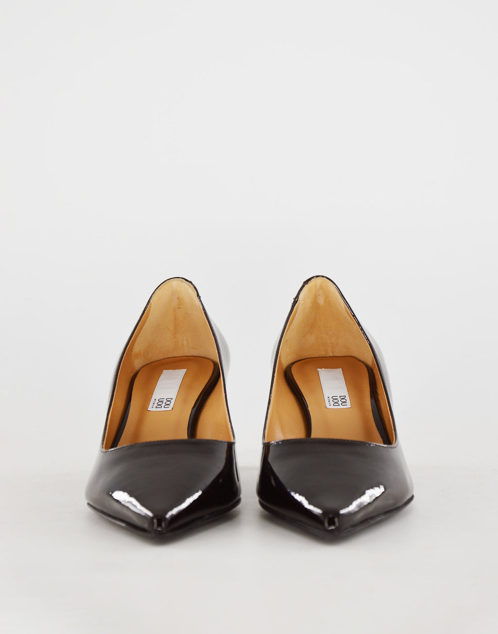 DOUUOD Décolleté in vernice a Punta Testa di Moro